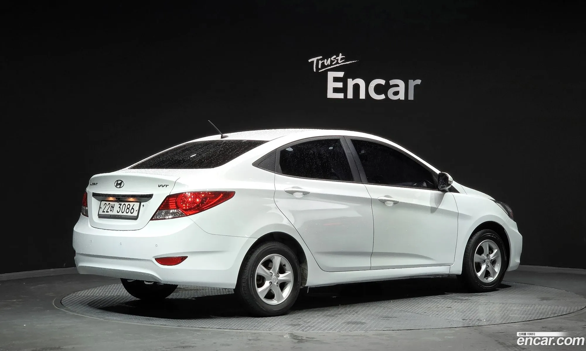 Hyundai Accent 2012 — 17