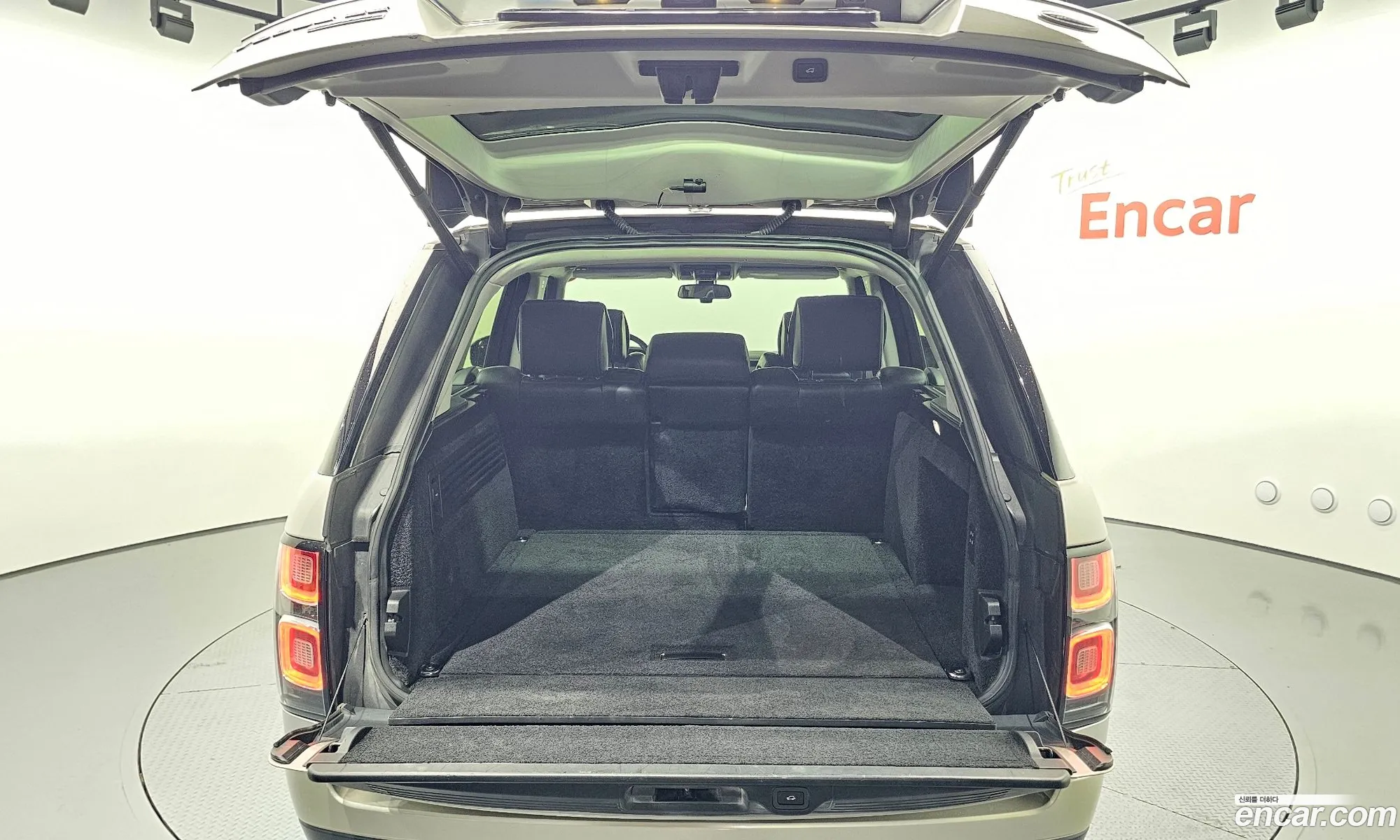 Land Rover Range Rover 2014 SALGA2JF1EA143897 — 17