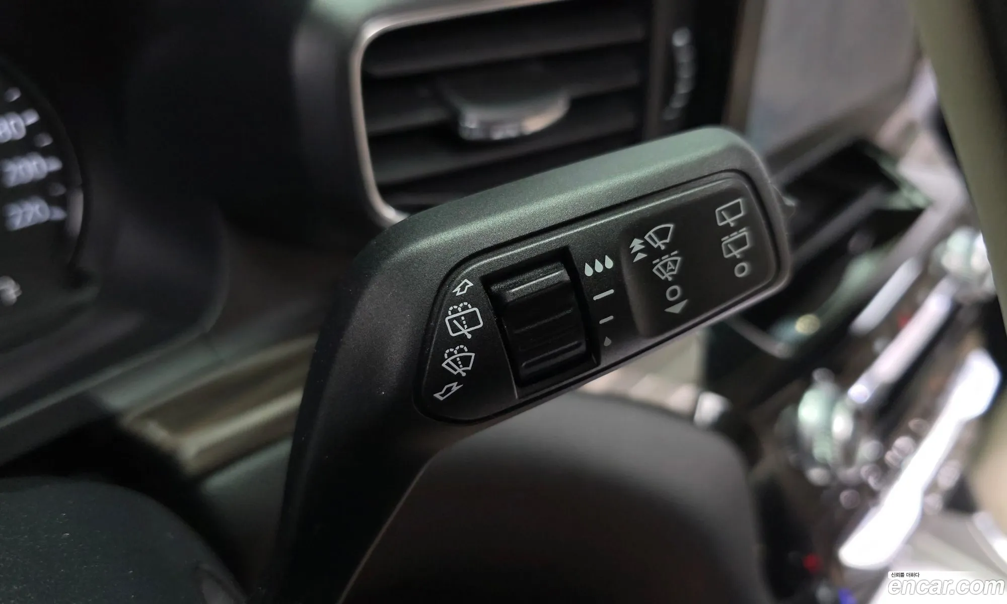 Ford Explorer 6th Gen 2021 1FMSK8FH7MGB48203 — 24