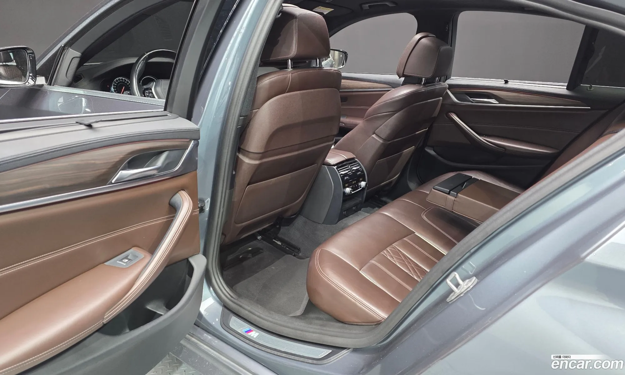 BMW 5 Series 2017 WBAJD9109JWC11143 — 12