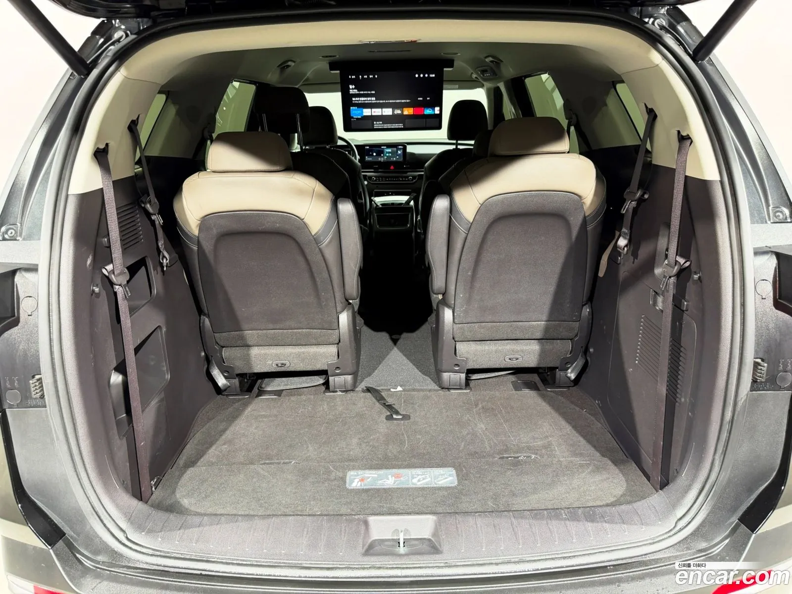 Kia Carnival 2024 — 4
