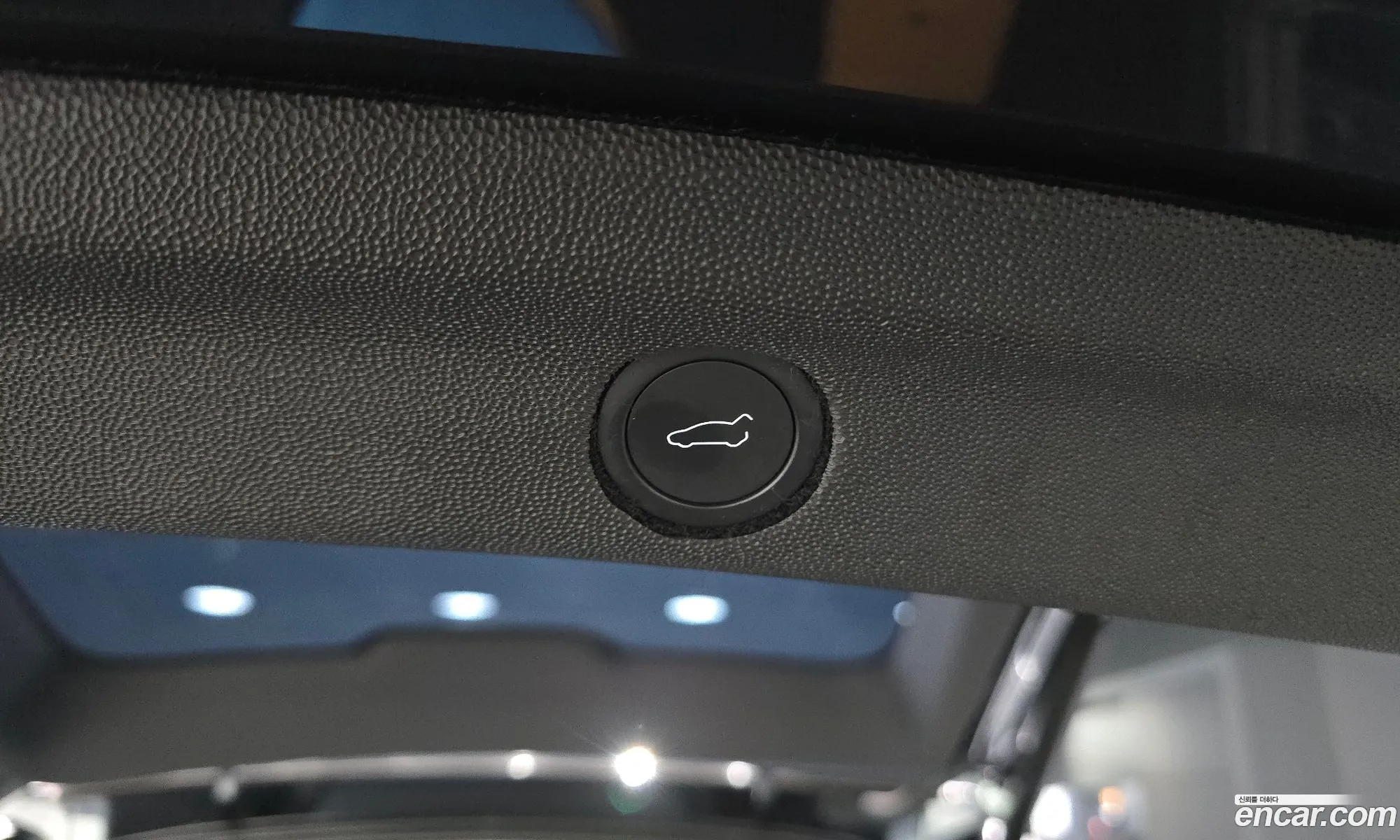 Tesla Model Y 2025 LRWYGCFJ5SC029671 — 25