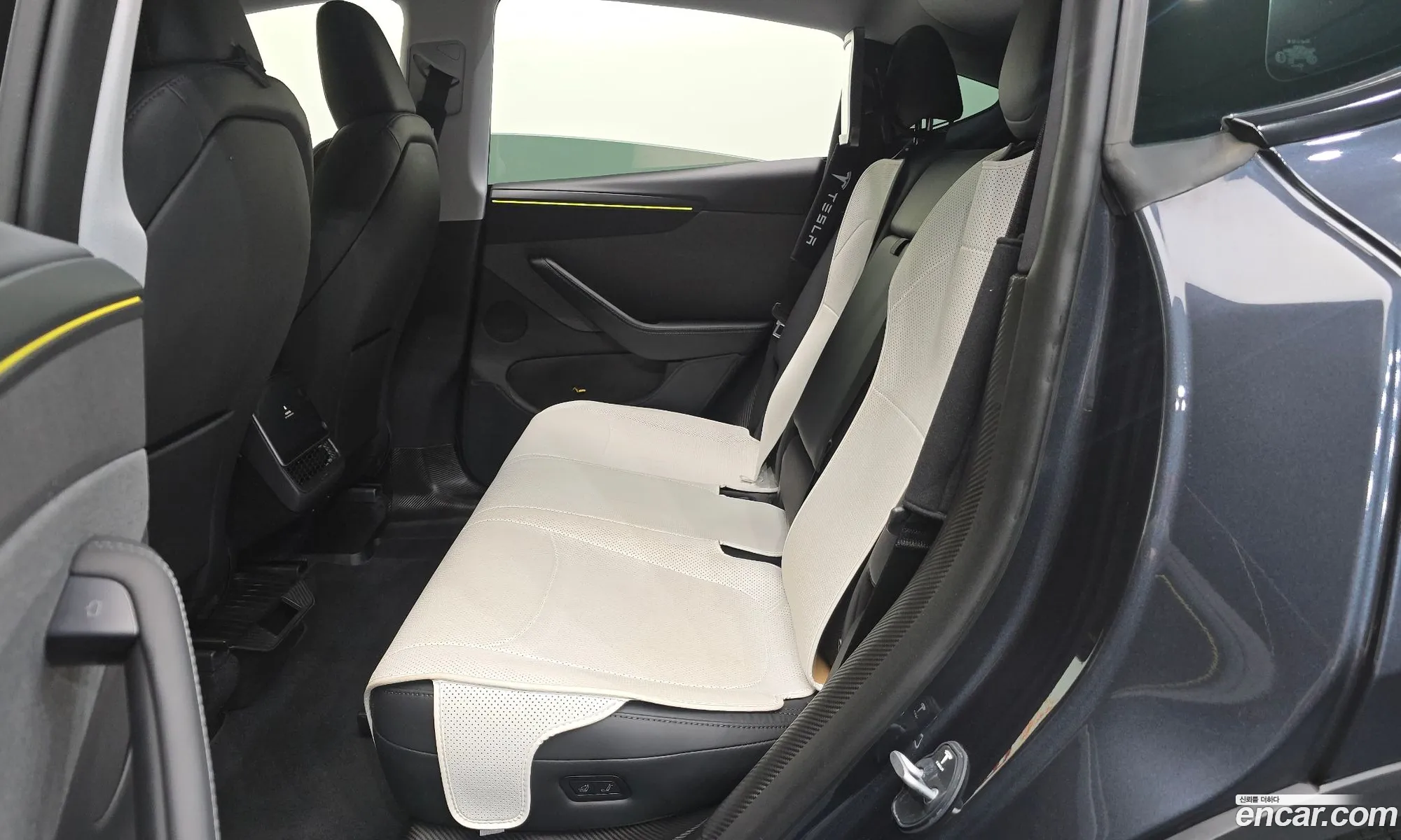 Tesla Model Y 2025 LRWYGCFJ5SC029671 — 27