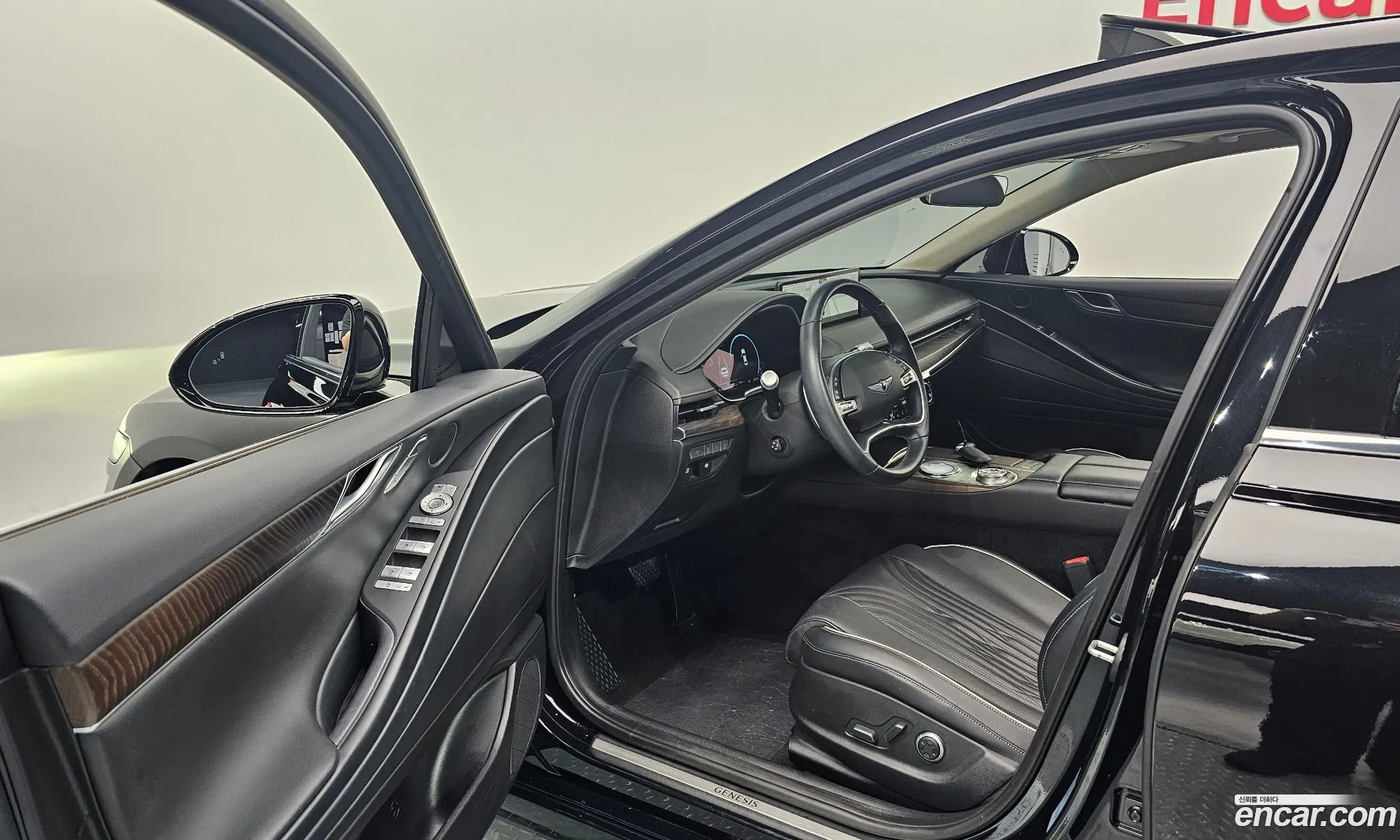 Genesis G80 2021 KMTGB41CDMU091457 — 8