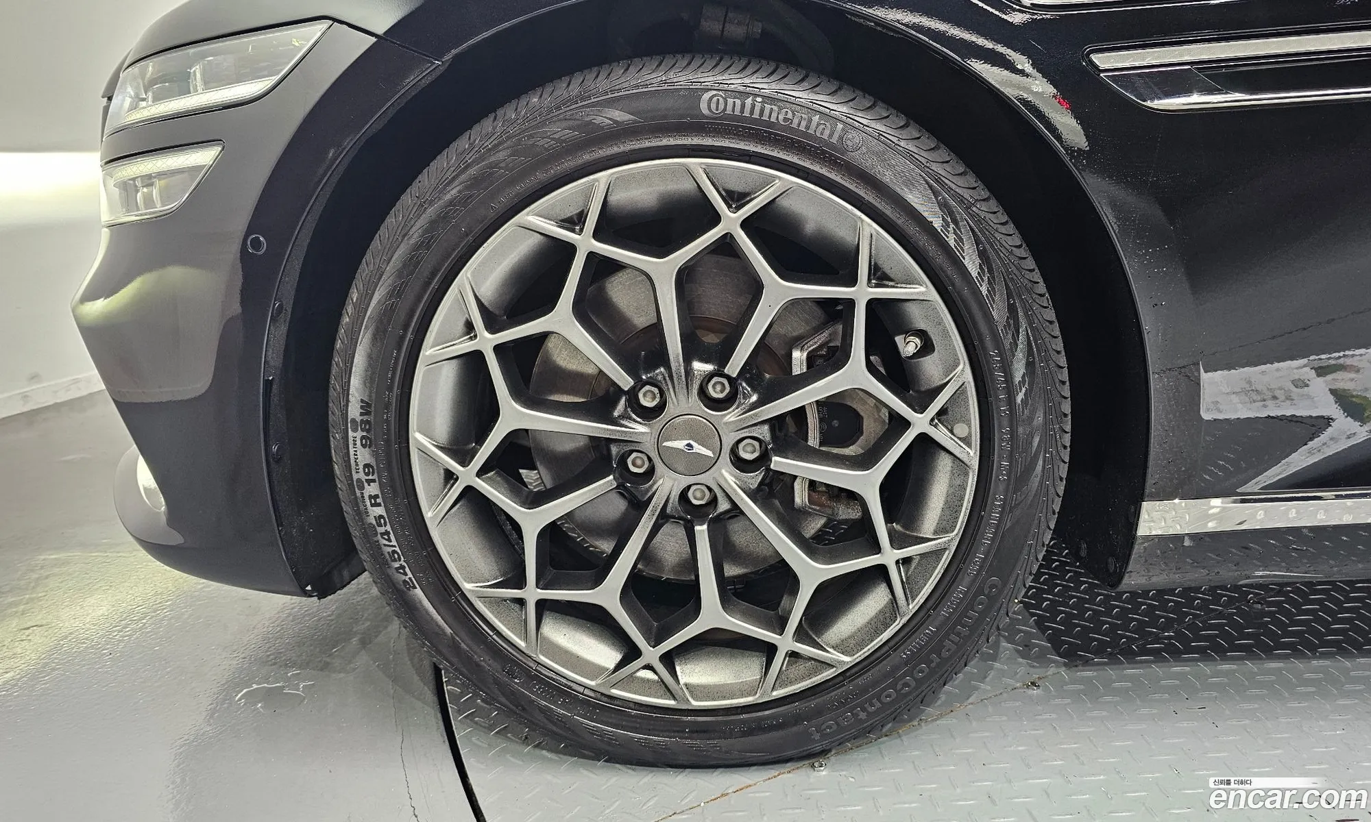 Genesis G80 2021 KMTGB41CDMU091457 — 7