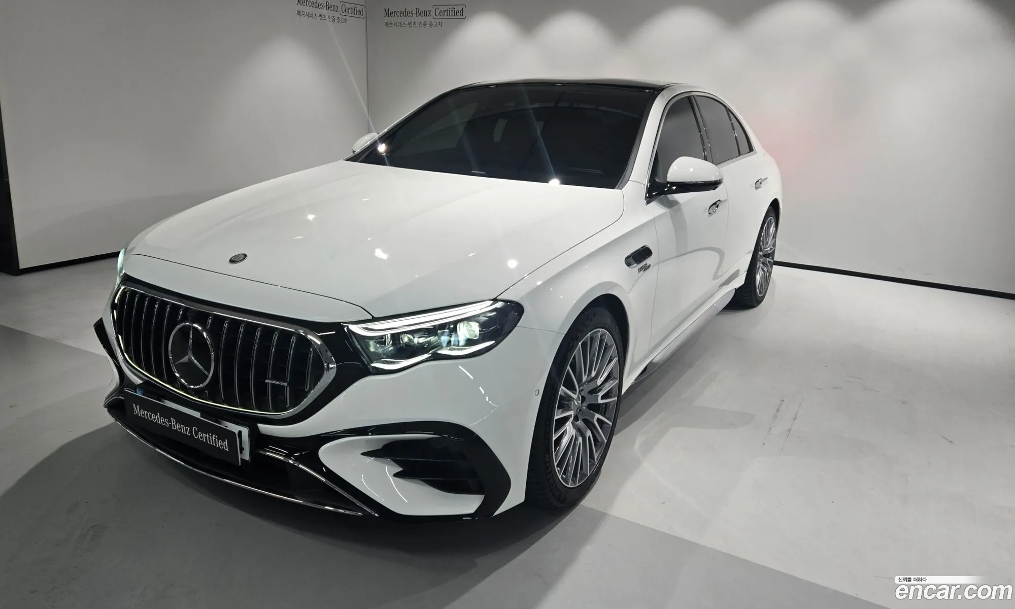 Mercedes-Benz E-Class W214 2026 — 14