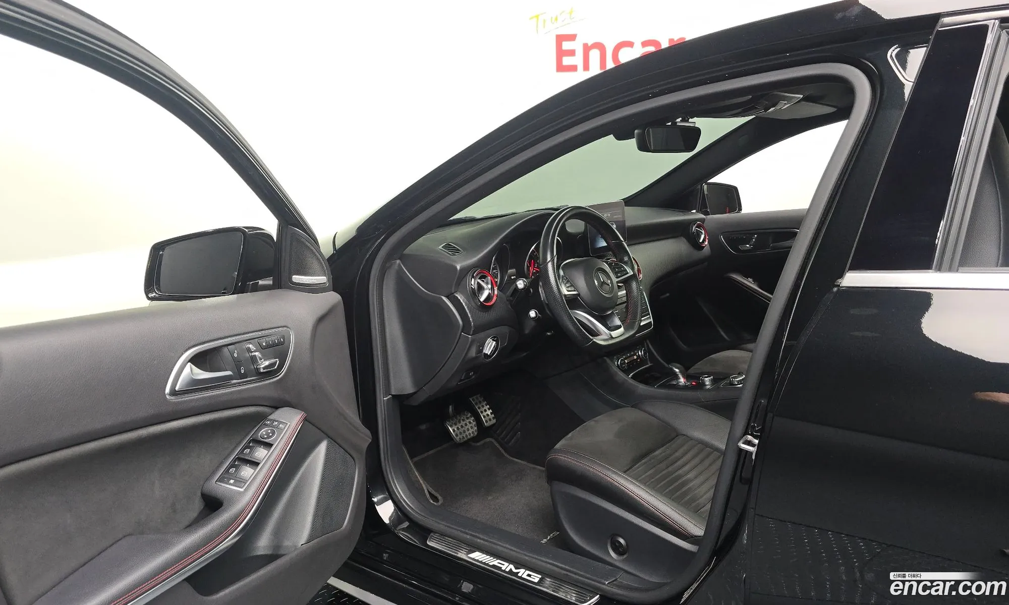 Mercedes-Benz A-Class W176 2018 — 26