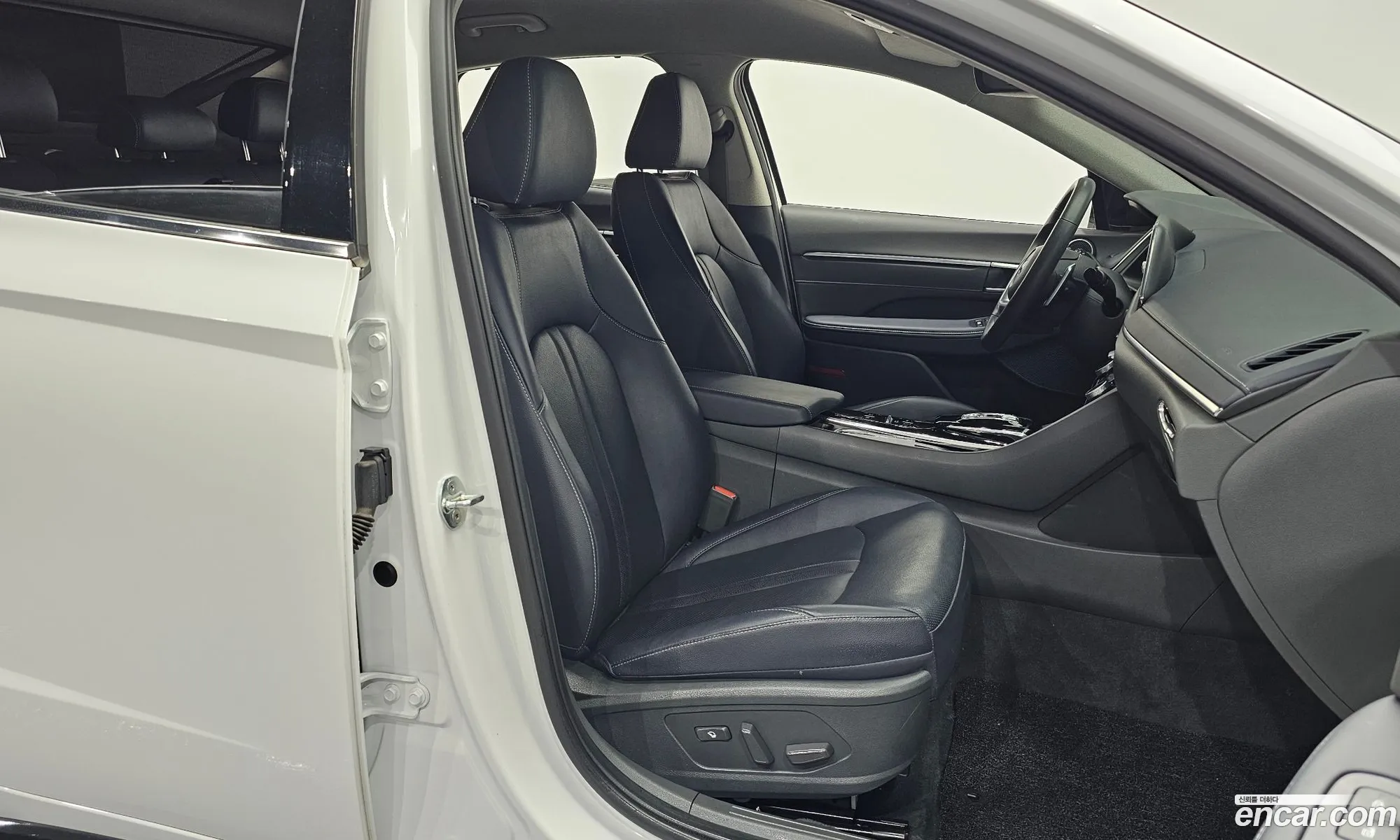 Hyundai Sonata 2022 KMHL241EBNA202920 — 3