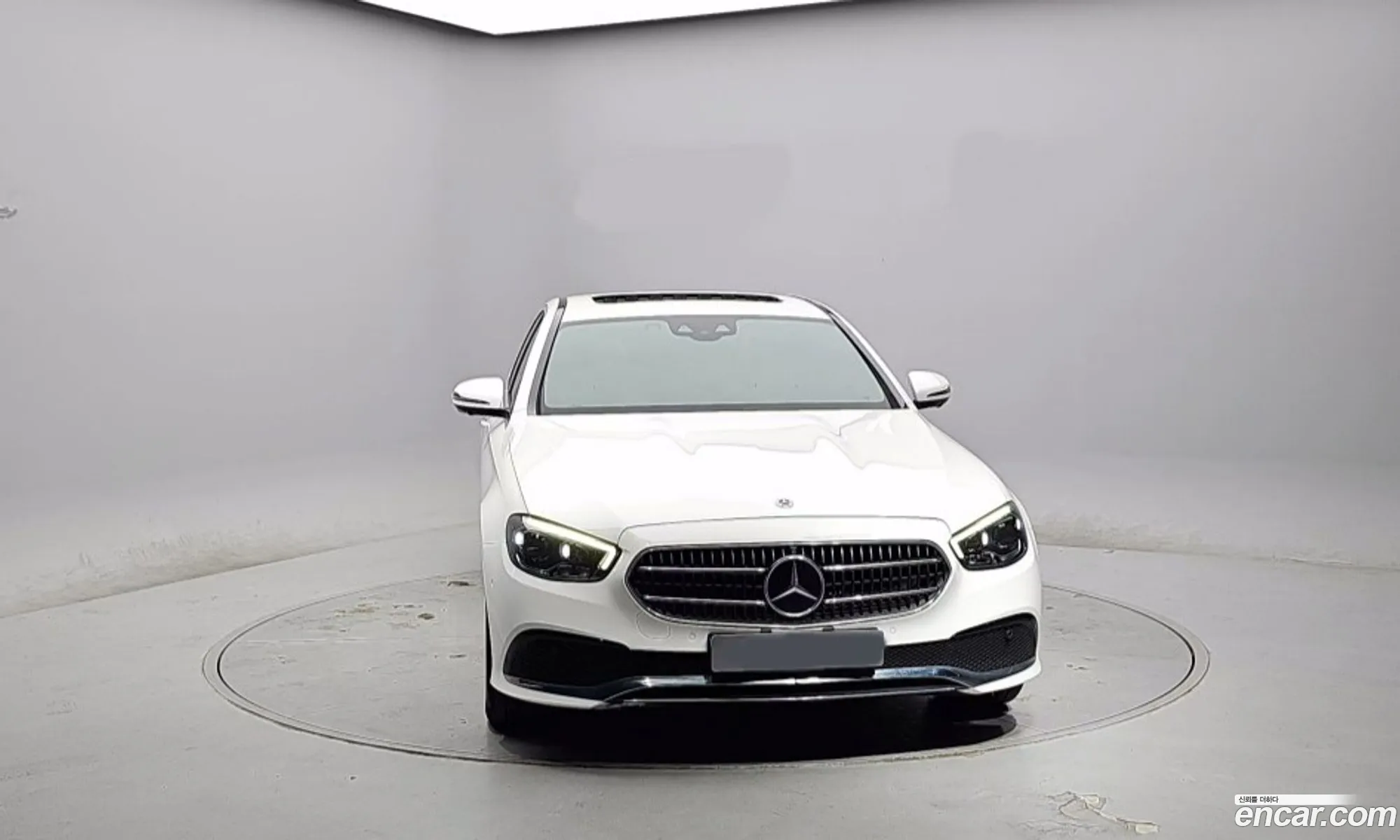 Mercedes-Benz E-Class W213 2022 — 11