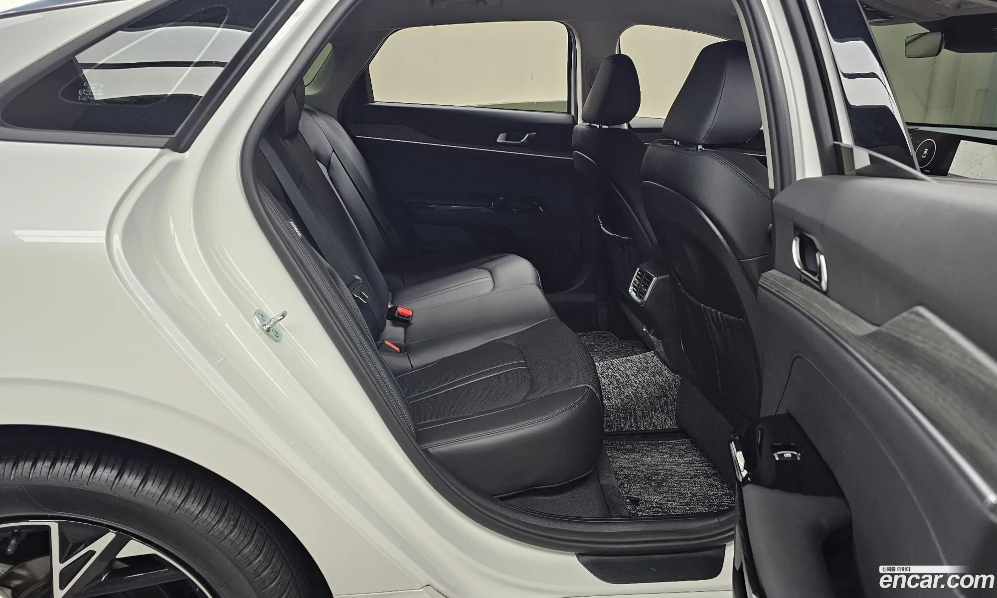 Kia K5 2025 — 27