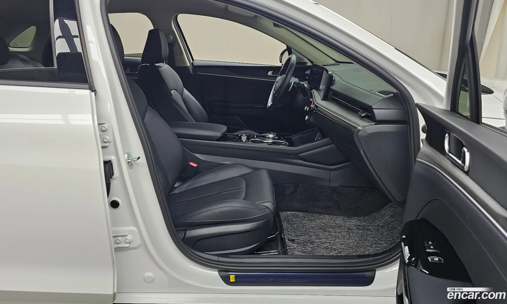 Kia K5 2025 — 2