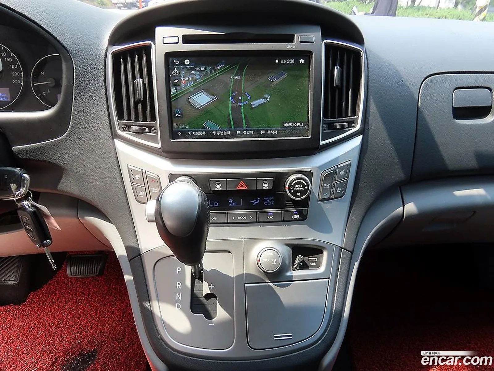Hyundai Grand Starex 2018 — 8