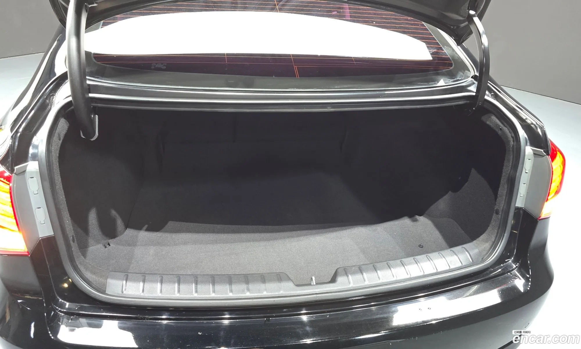 Hyundai i40 Saloon 2014 — 29