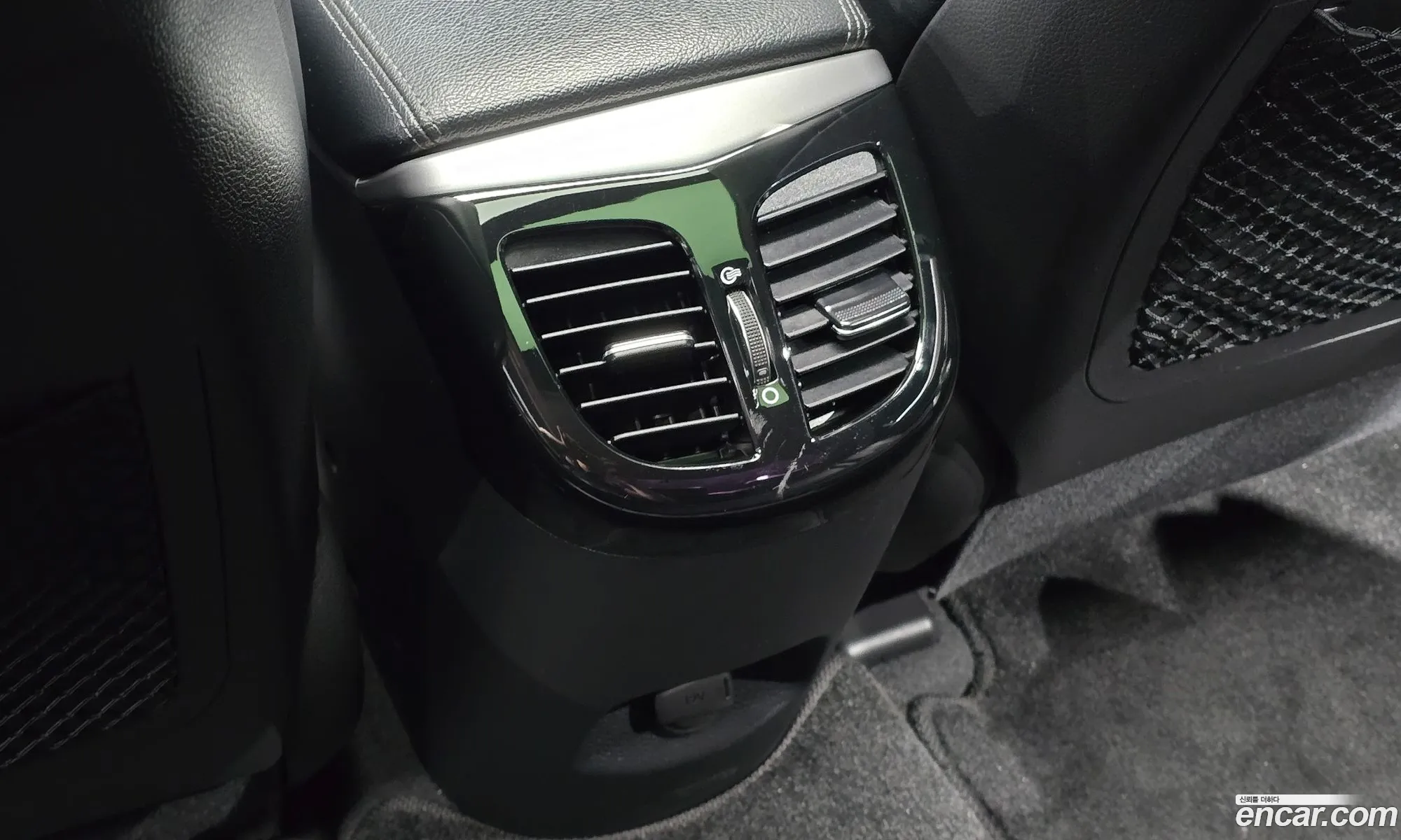 Hyundai i40 Saloon 2014 — 17