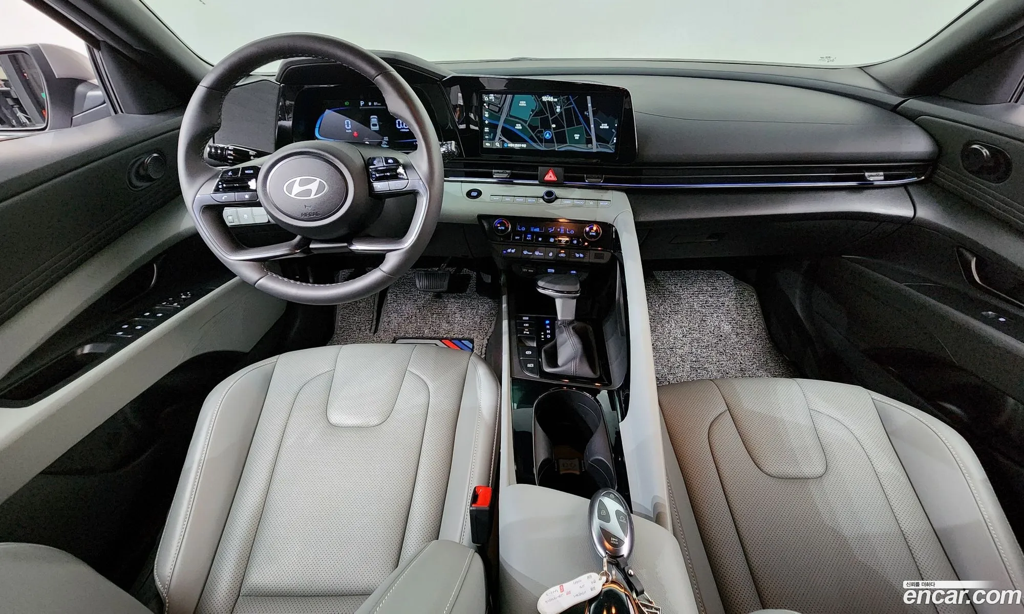 Hyundai Elantra 2025 — 26