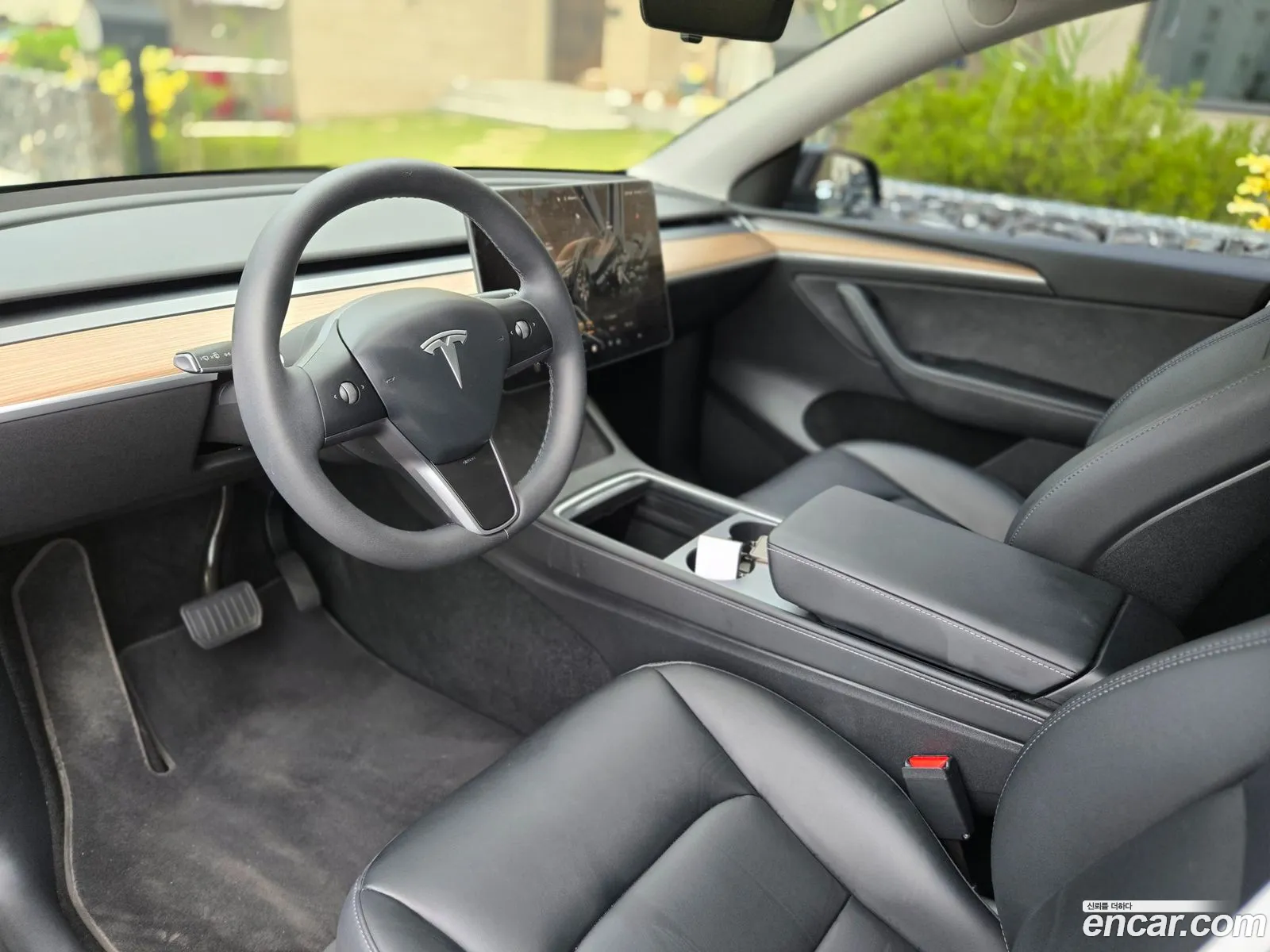 Tesla Model Y 2023 — 20