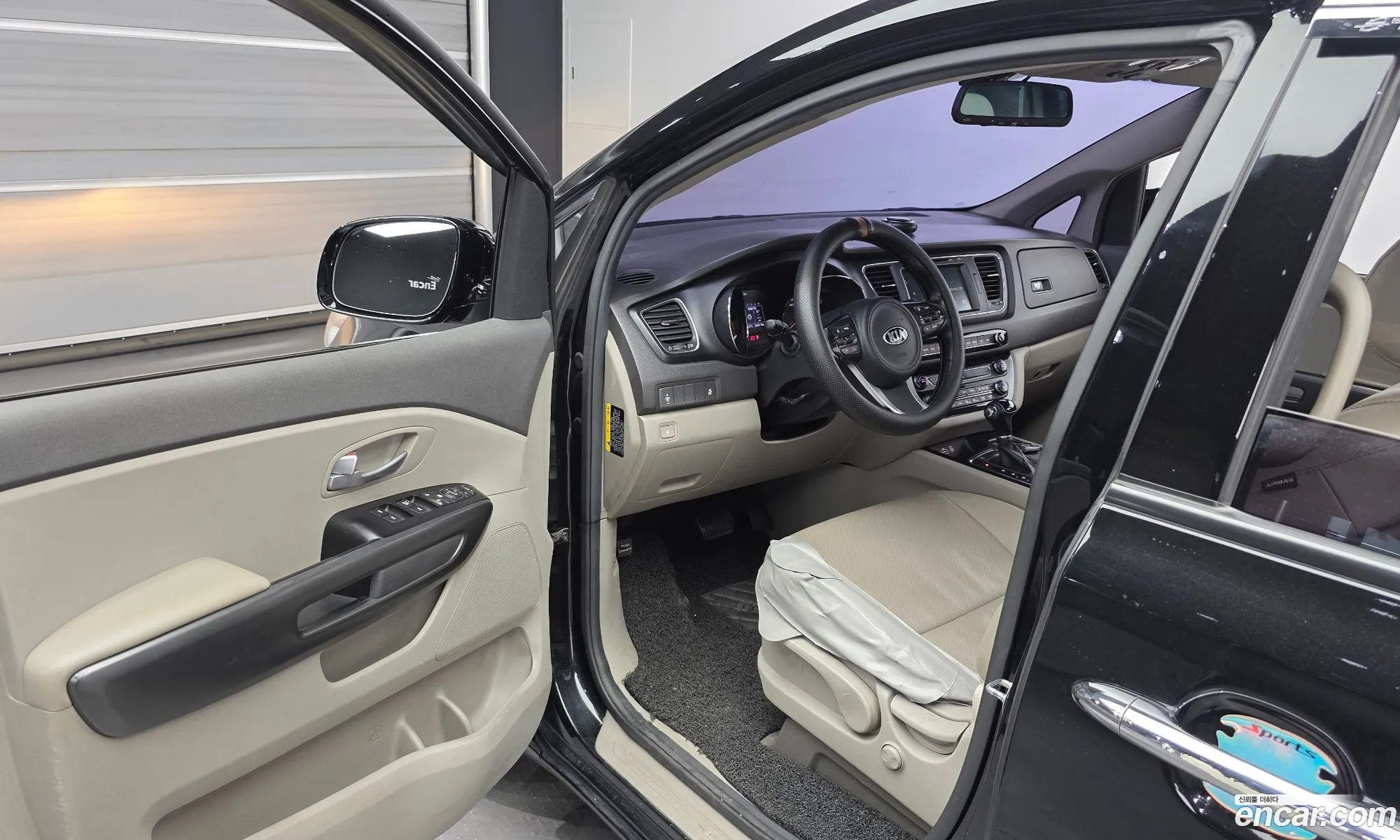Kia Carnival 2016 — 17