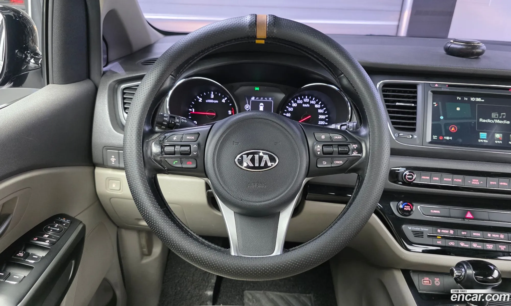 Kia Carnival 2016 — 14