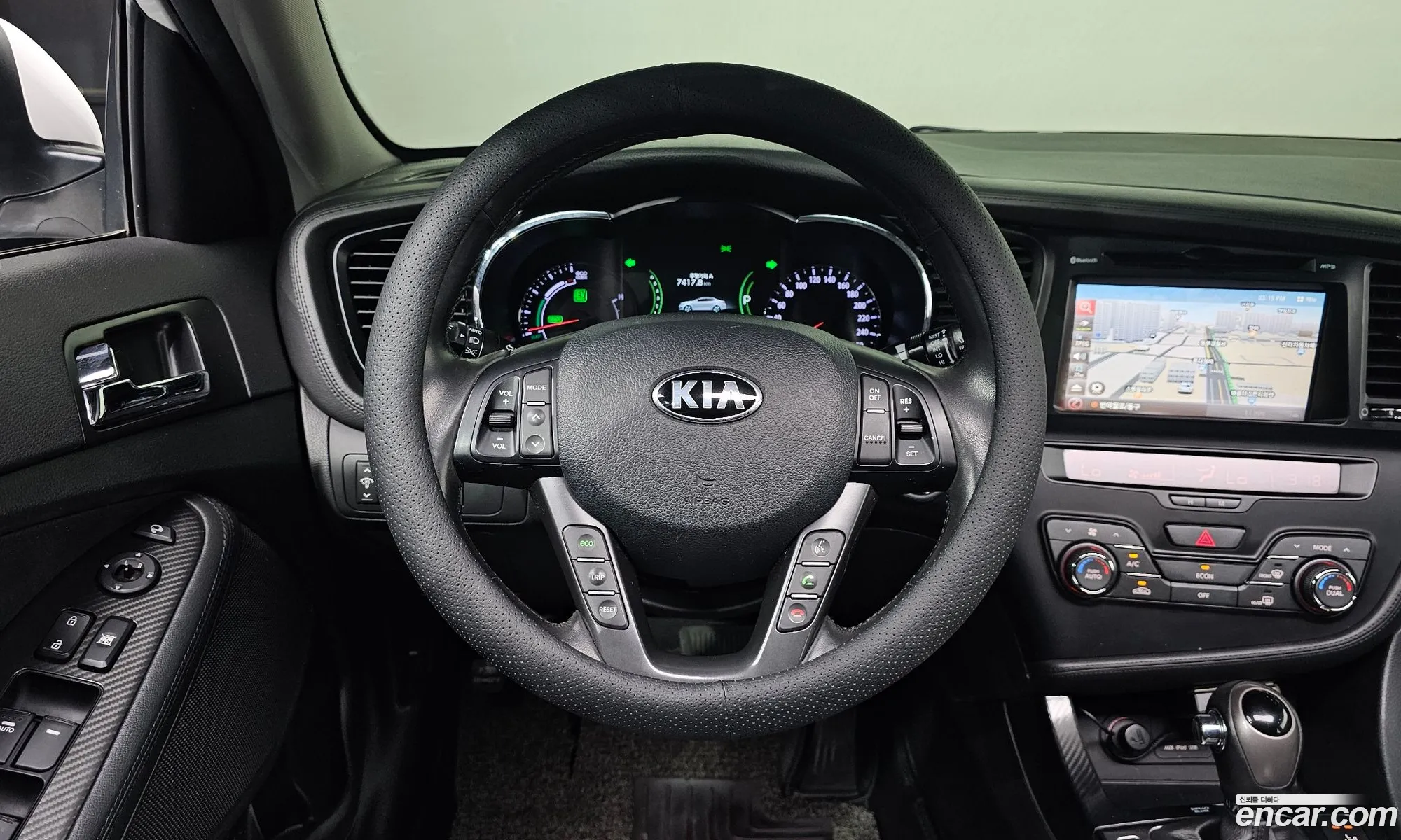 Kia K5 Hybrid 2013 — 17