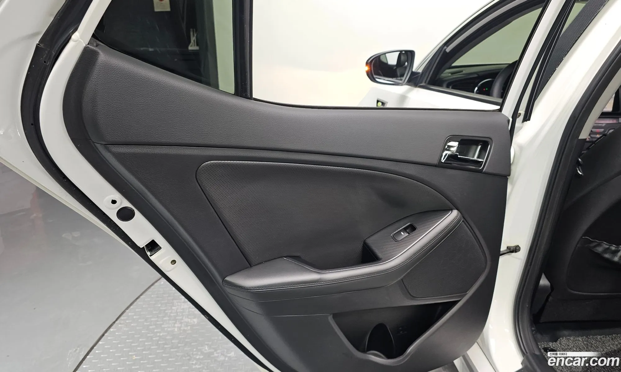 Kia K5 Hybrid 2013 — 3