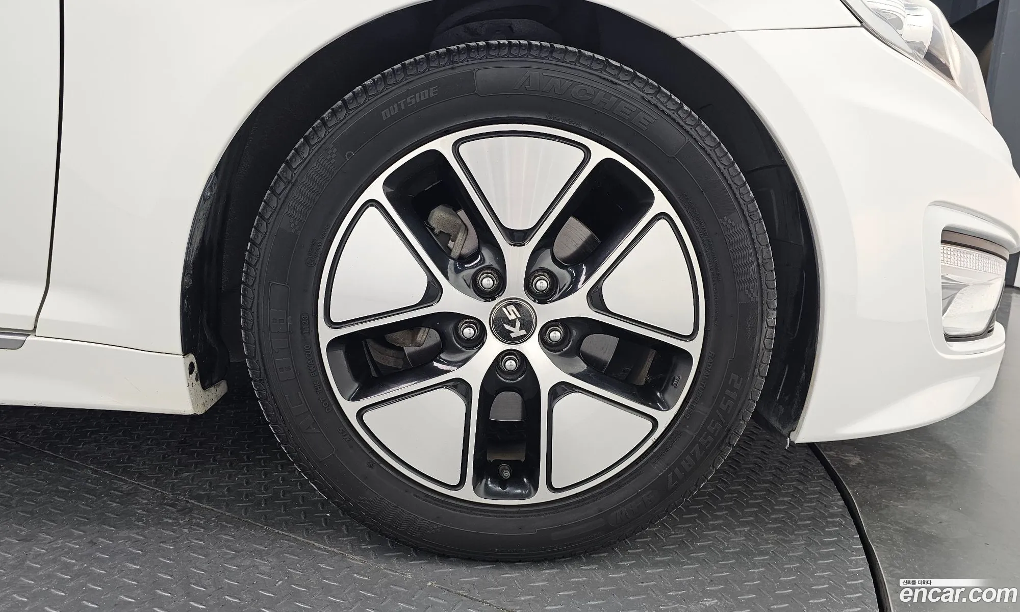 Kia K5 Hybrid 2013 — 29