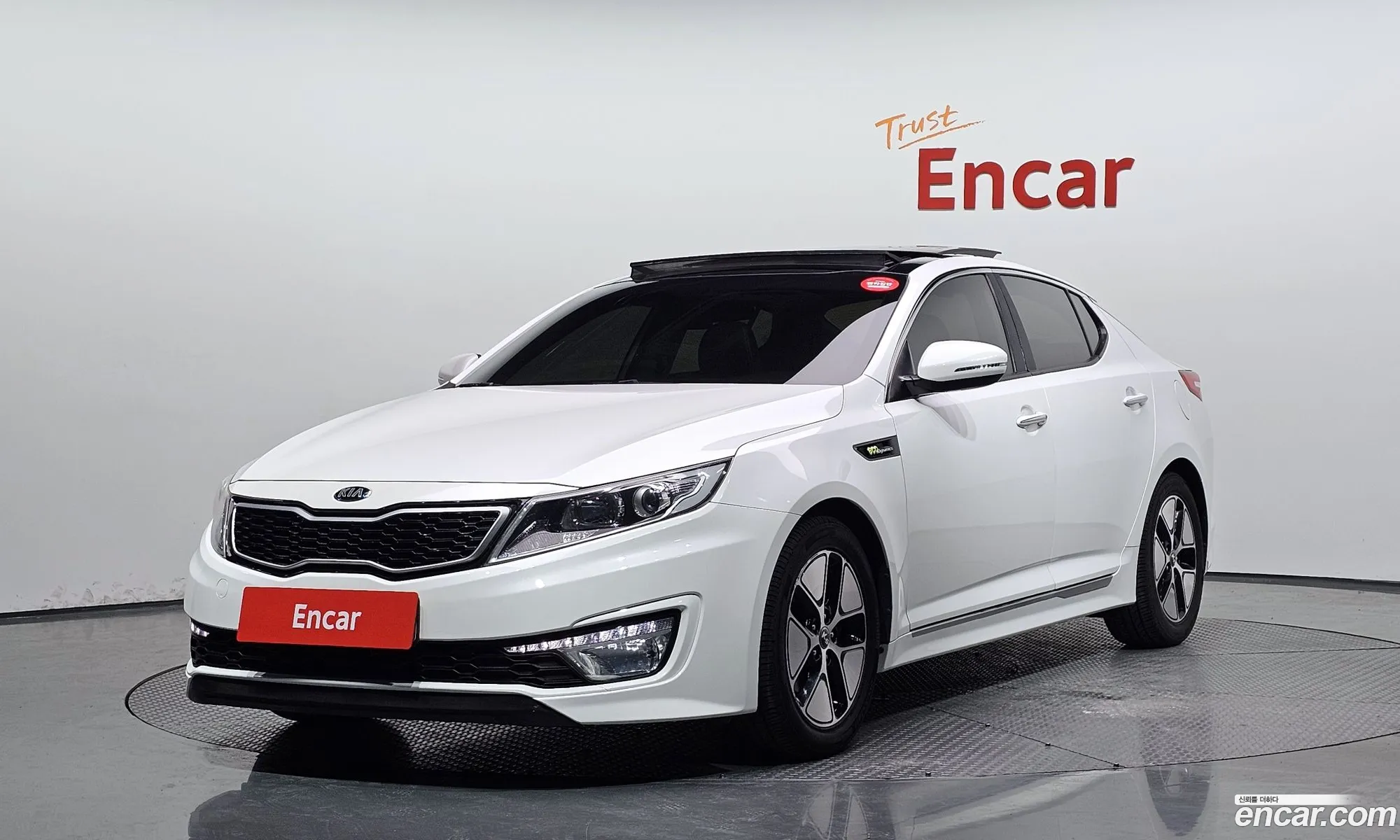 Kia K5 Hybrid 2013 — 14