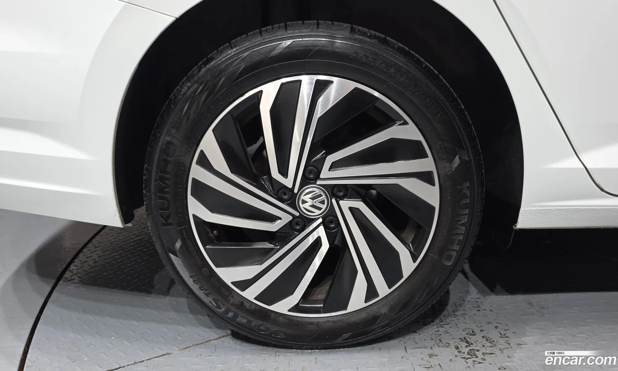 Volkswagen Jetta 7th Gen 2021 — 7