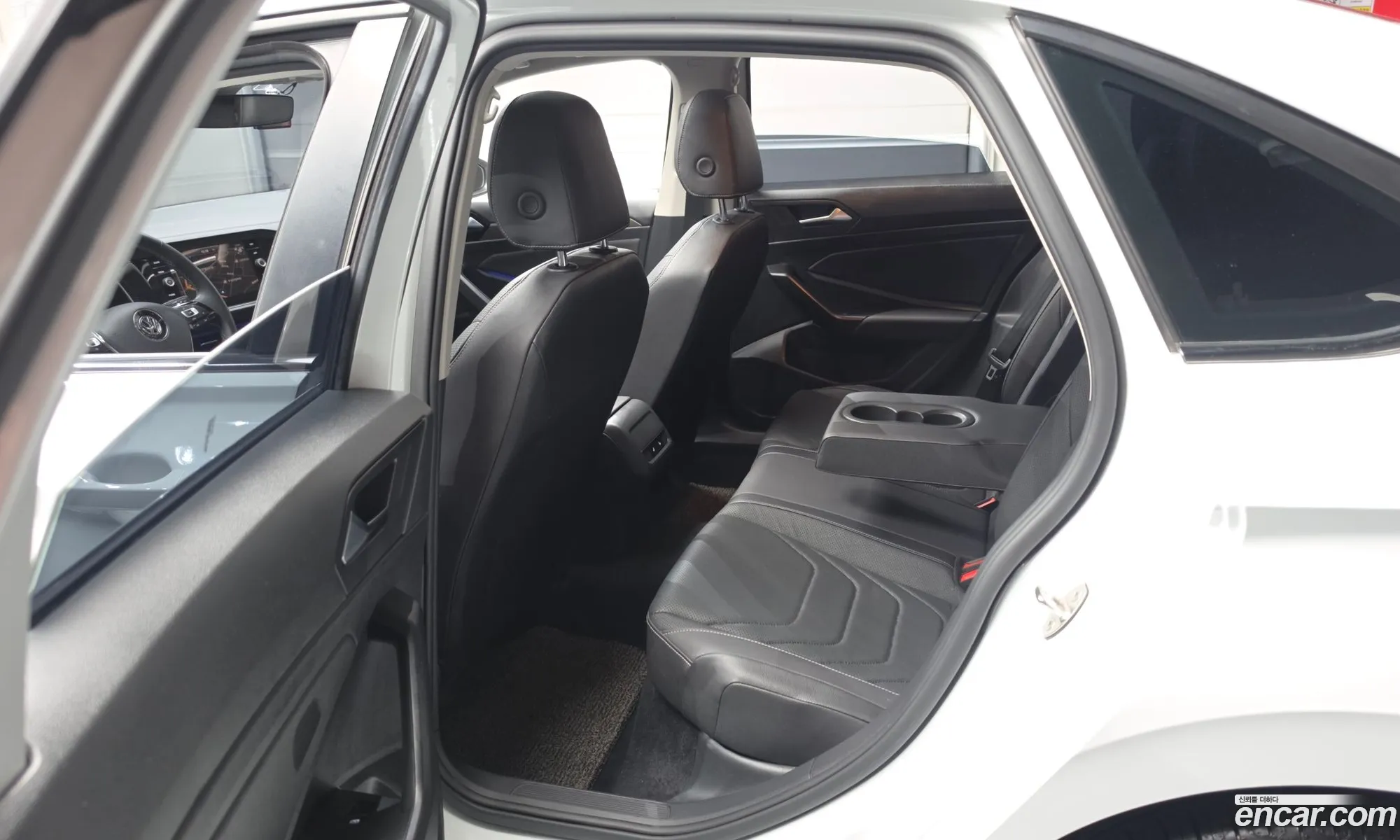 Volkswagen Jetta 7th Gen 2021 — 14