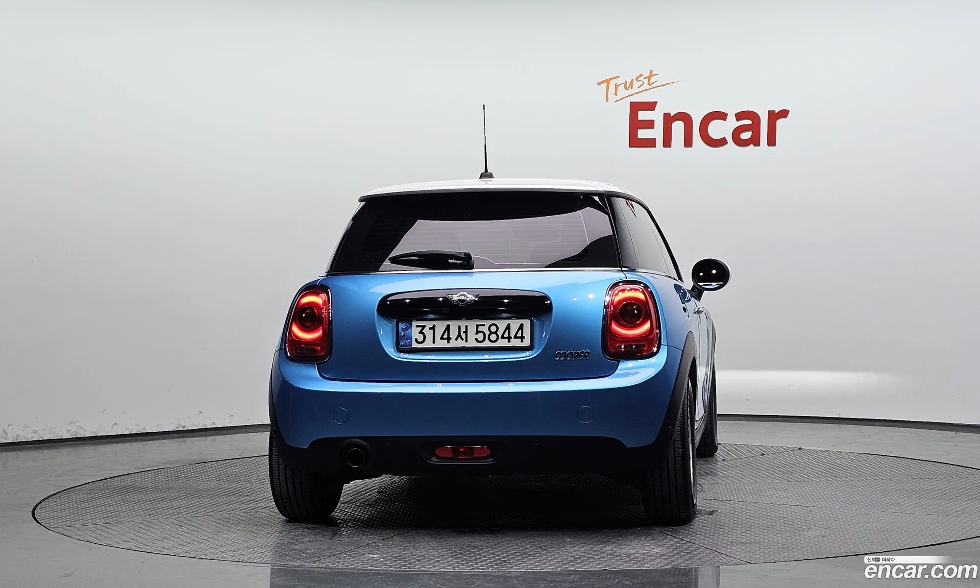 Mini Cooper 2018 WMWXP5100J2F93807 — 21