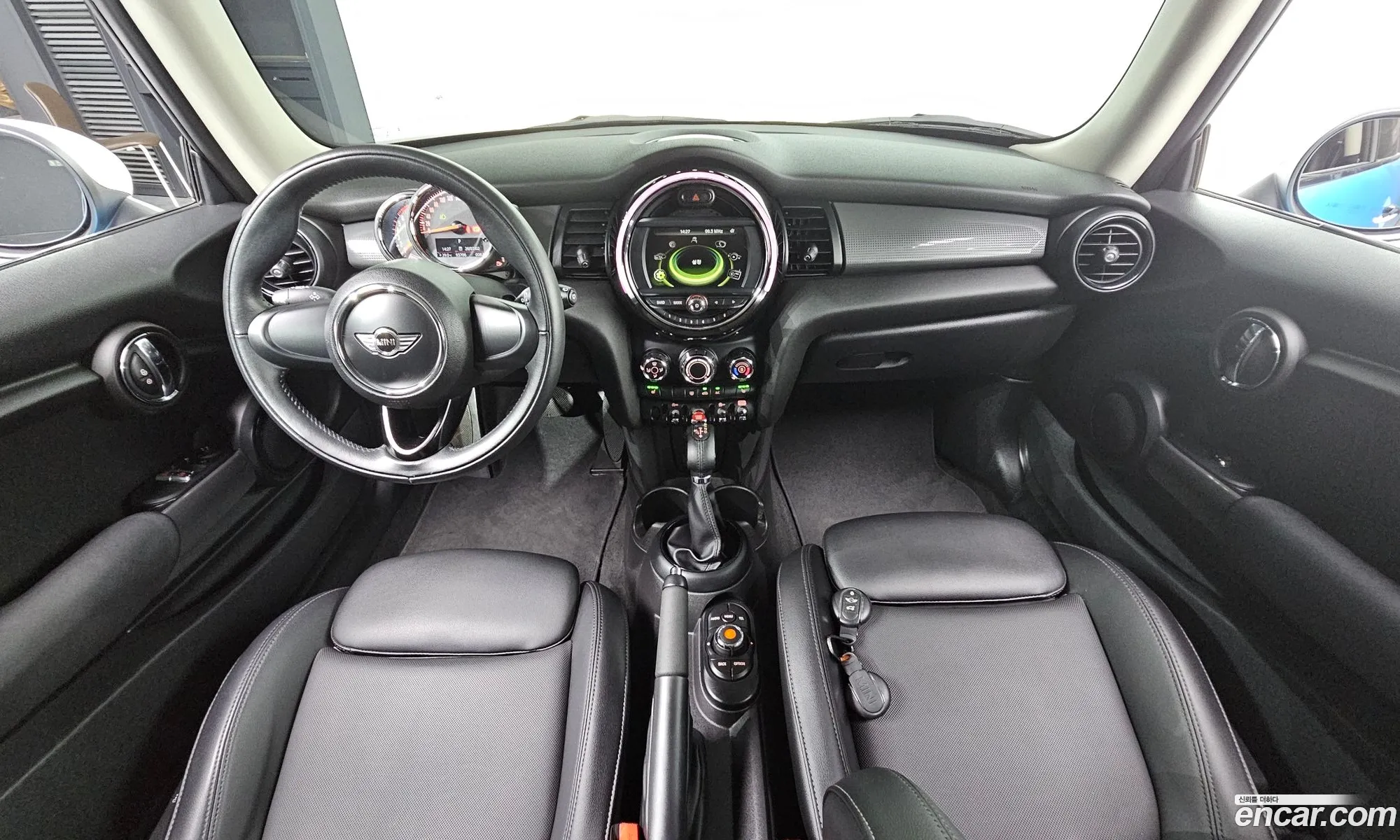 Mini Cooper 2018 WMWXP5100J2F93807 — 23