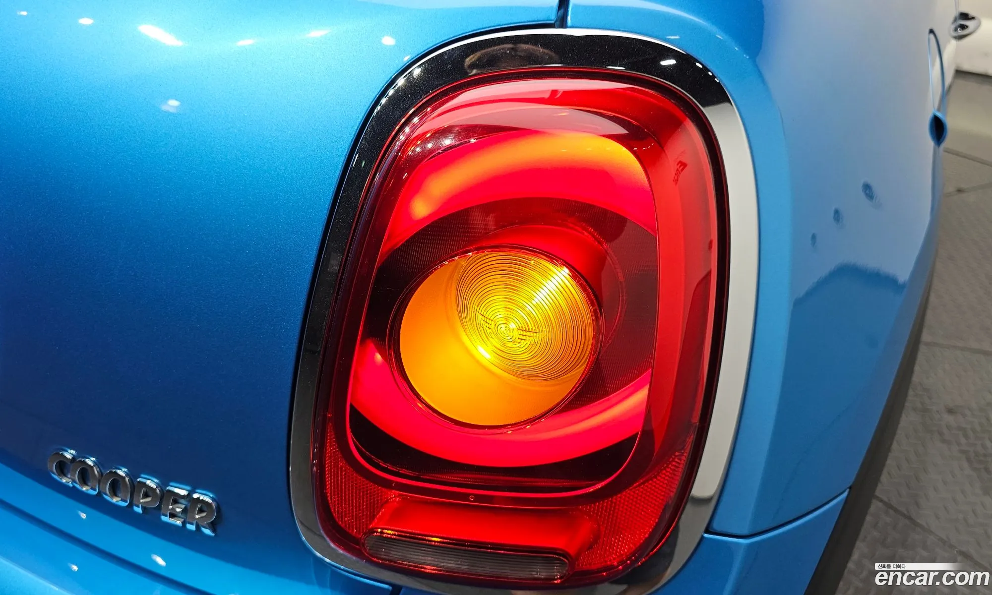 Mini Cooper 2018 WMWXP5100J2F93807 — 22