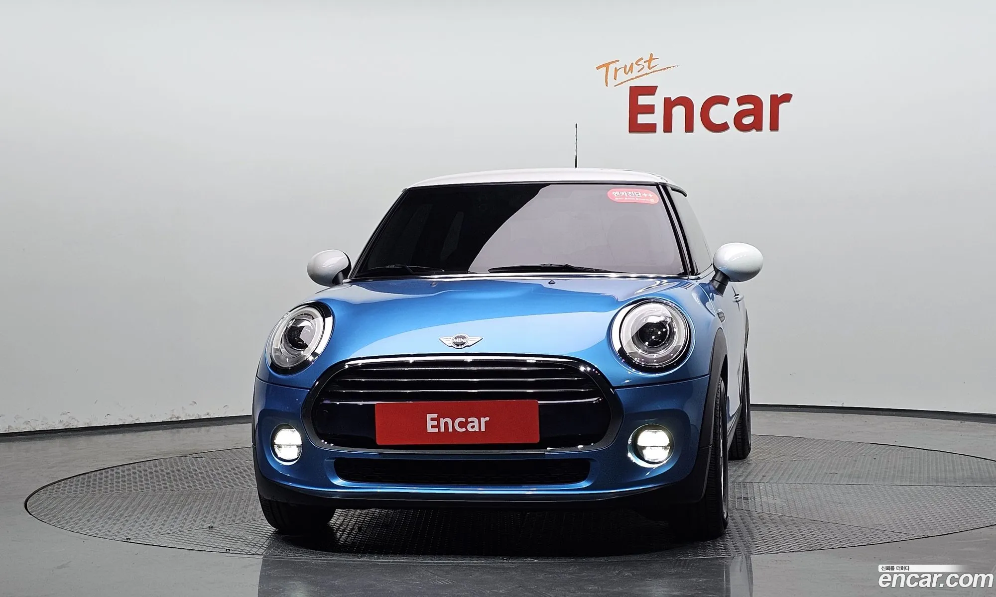 Mini Cooper 2018 WMWXP5100J2F93807 — 2