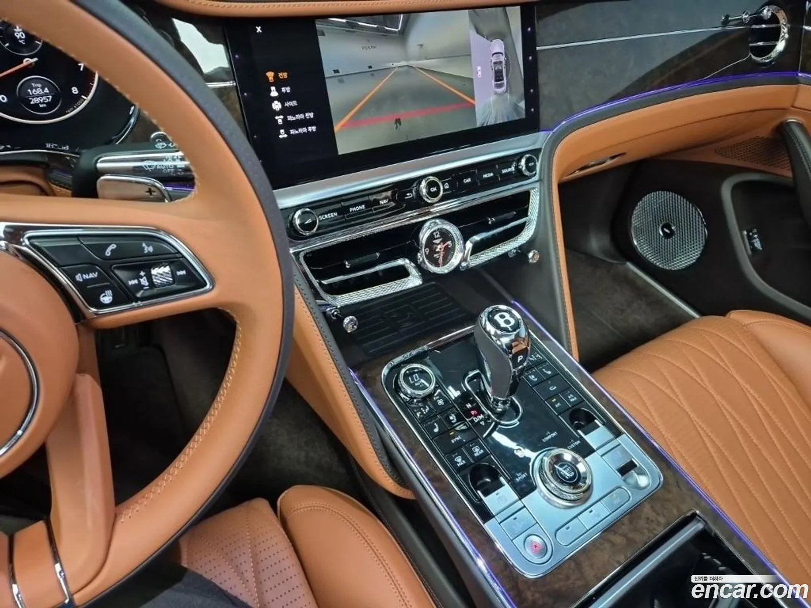 Bentley Flying Spur 2021 — 13