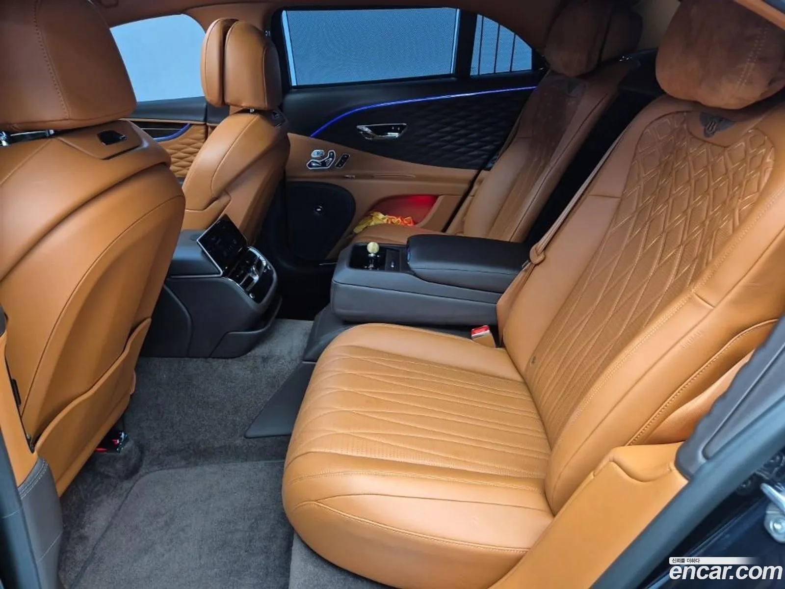 Bentley Flying Spur 2021 — 19