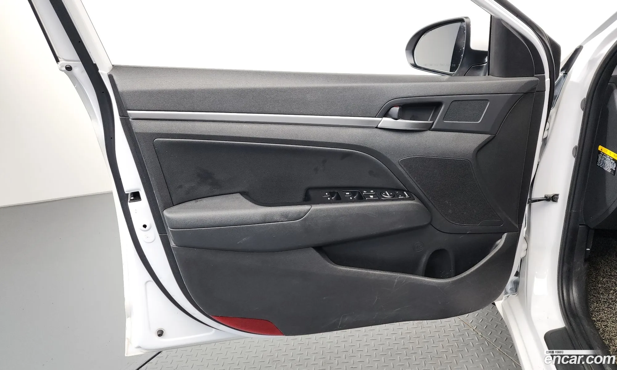 Hyundai Elantra AD 2019 — 23