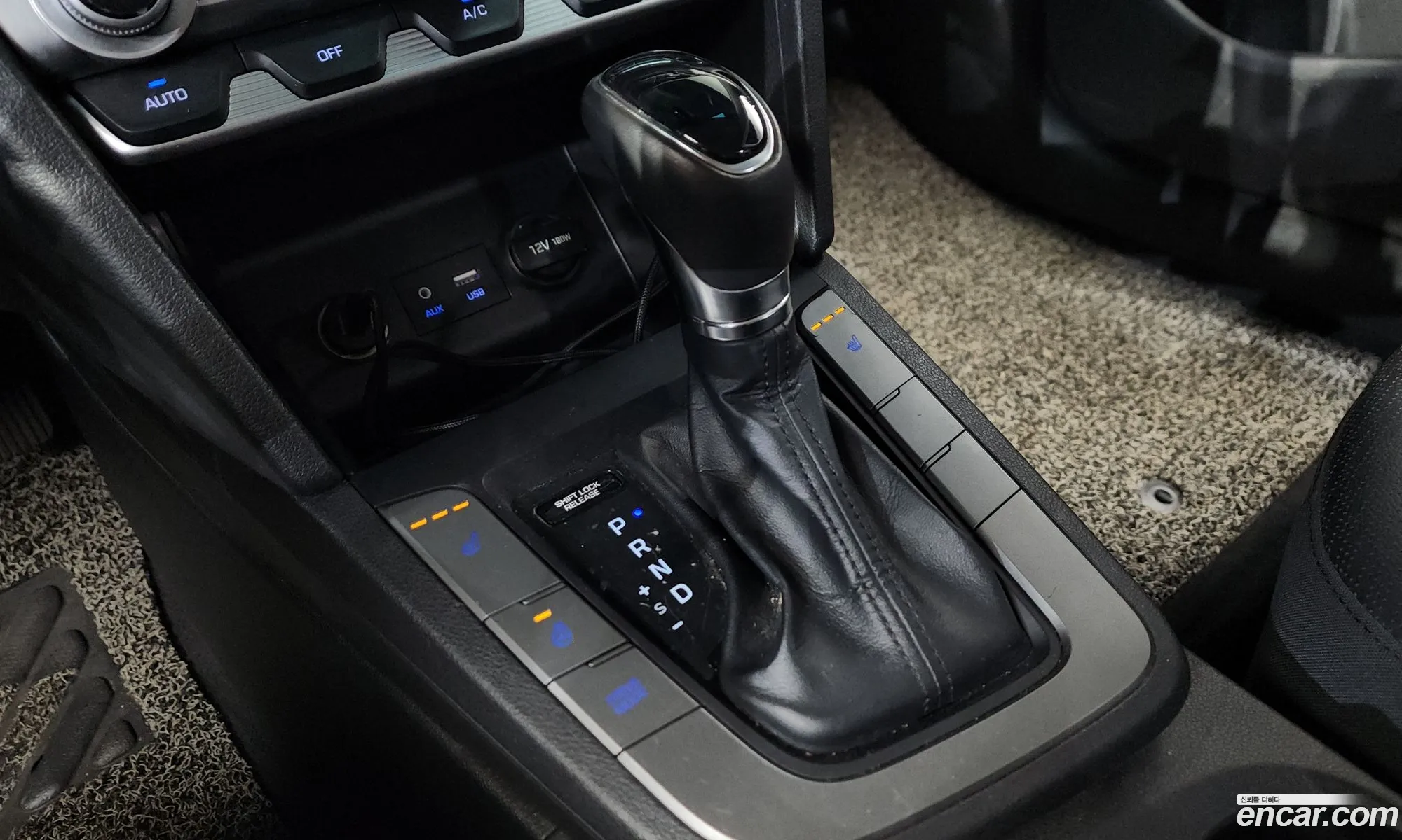 Hyundai Elantra AD 2019 — 12