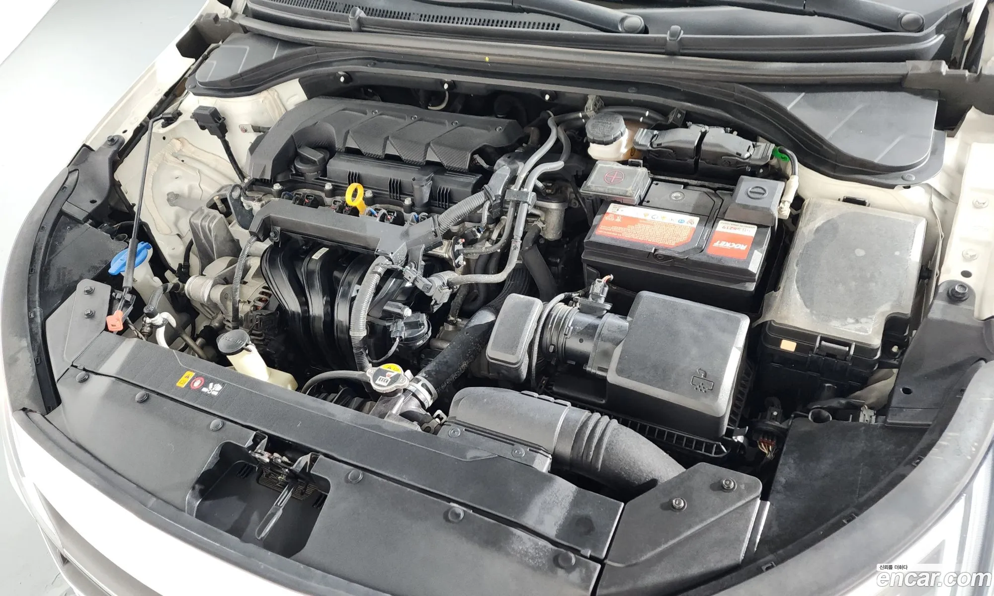 Hyundai Elantra AD 2019 — 26
