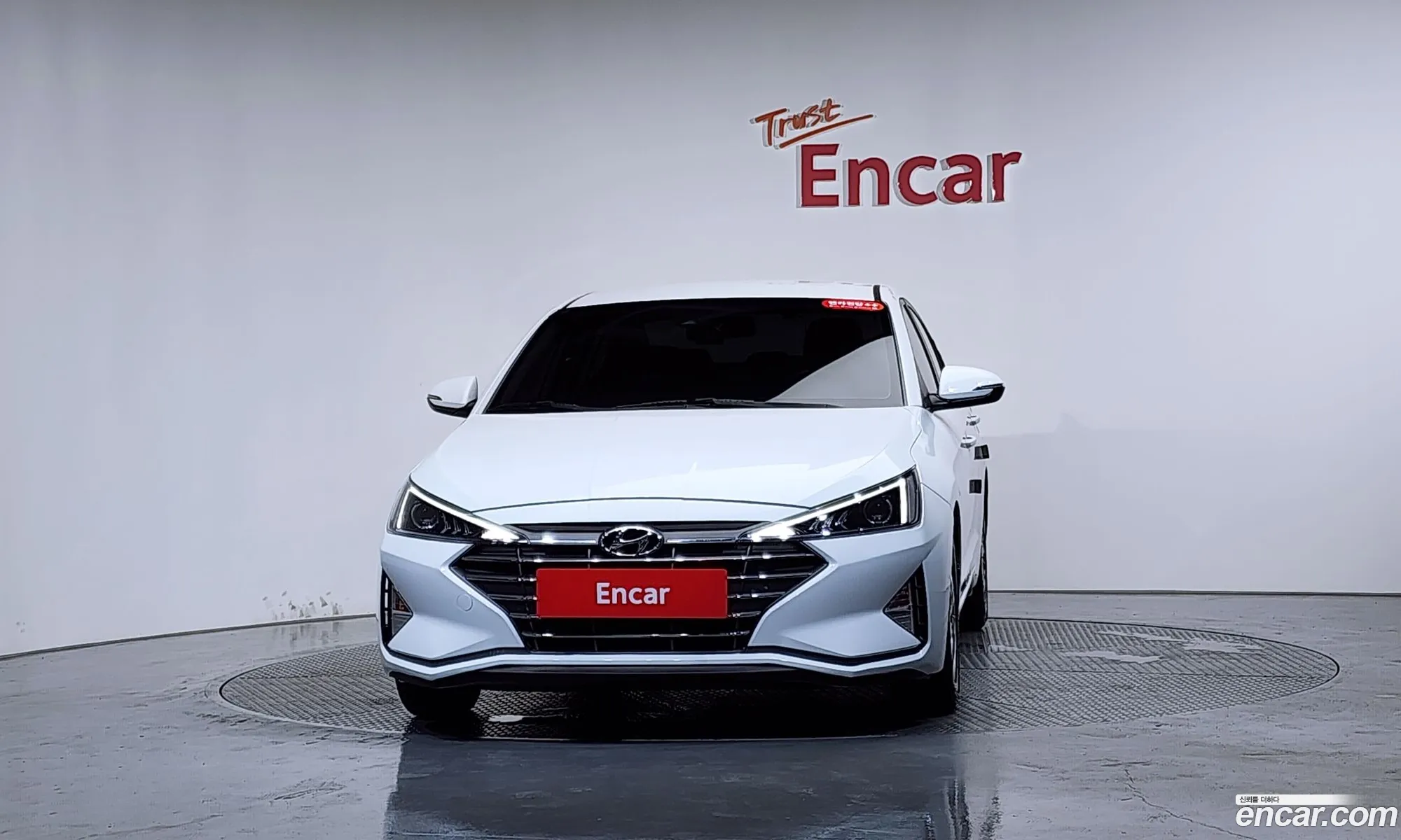 Hyundai Elantra AD 2019 — 10