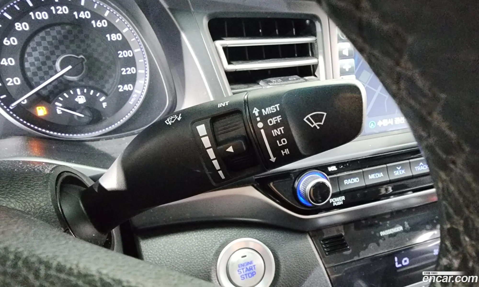Hyundai Elantra AD 2019 — 16