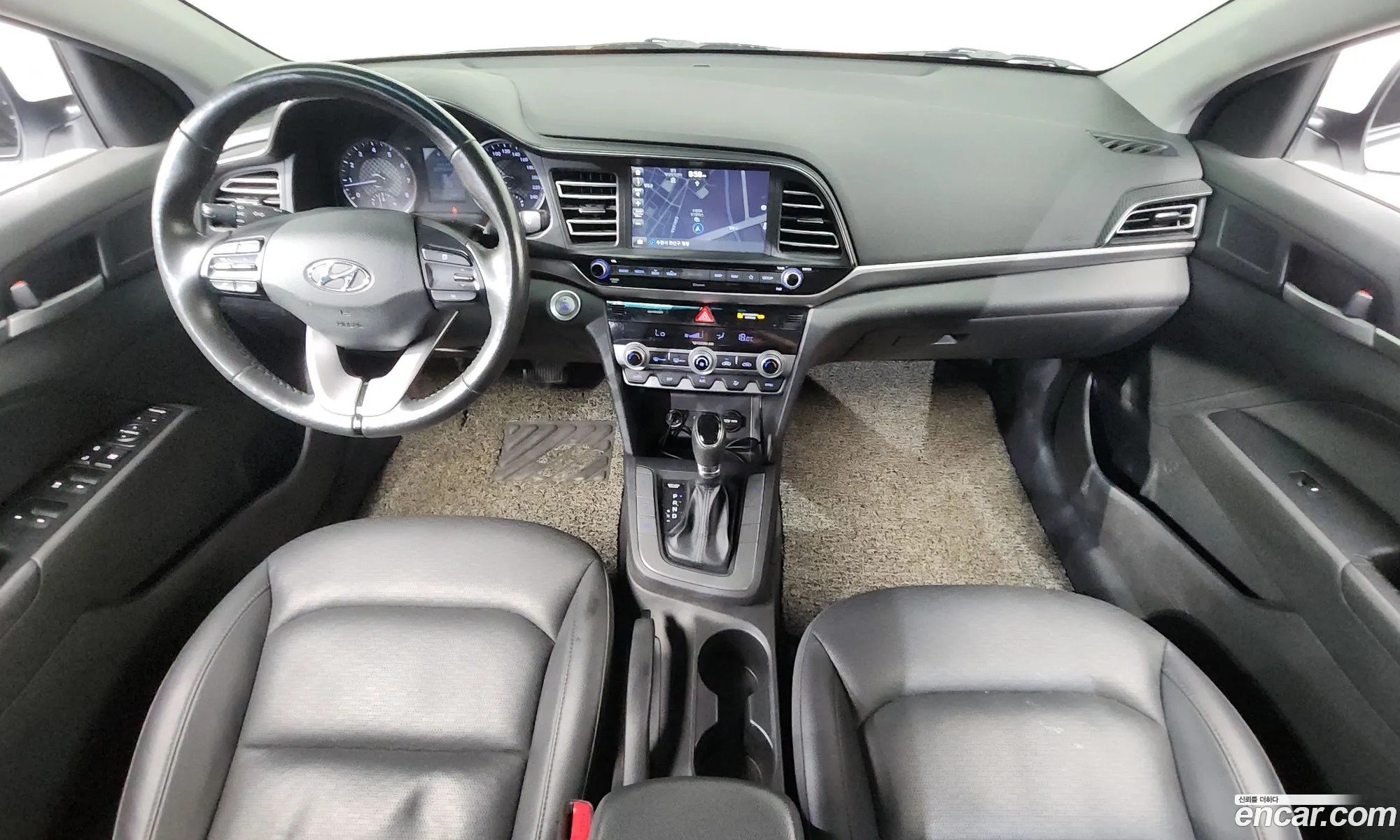 Hyundai Elantra AD 2019 — 5