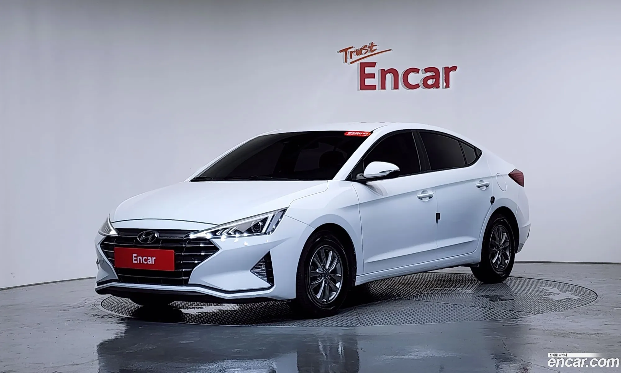 Hyundai Elantra AD 2019 — 28