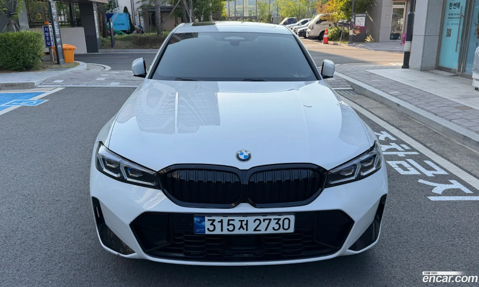 BMW 3 Series 2023 — 15