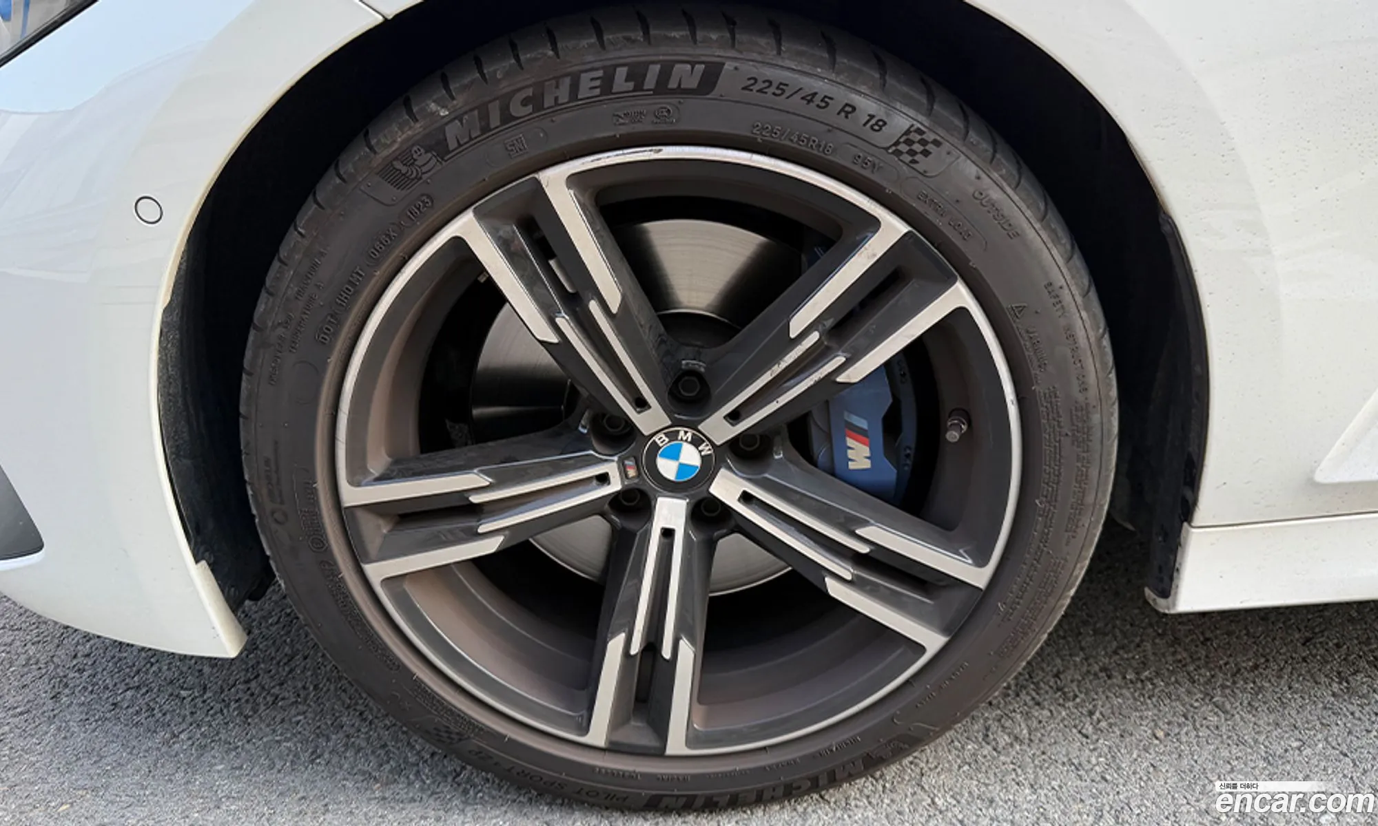 BMW 3 Series 2023 — 9