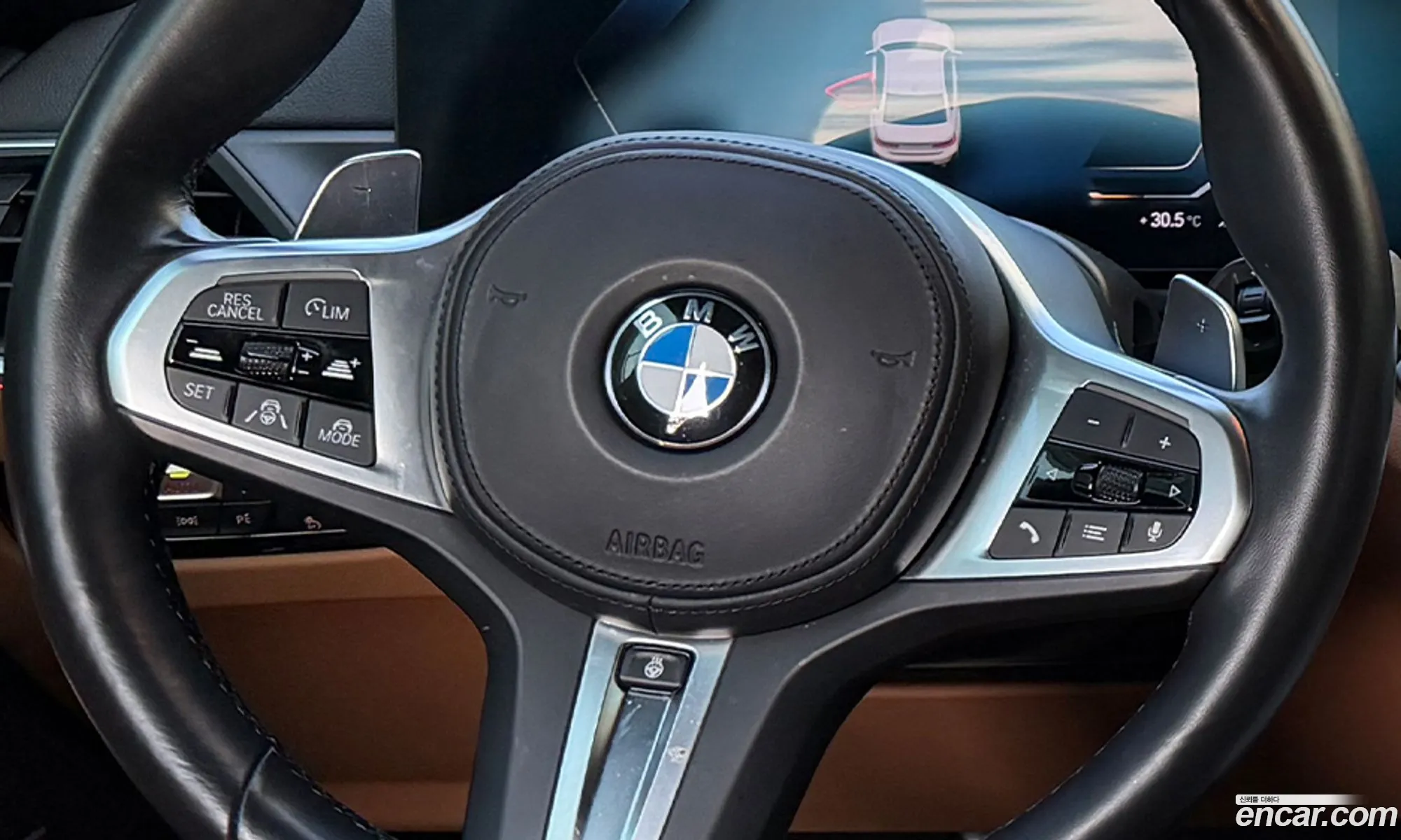 BMW 3 Series 2023 — 18