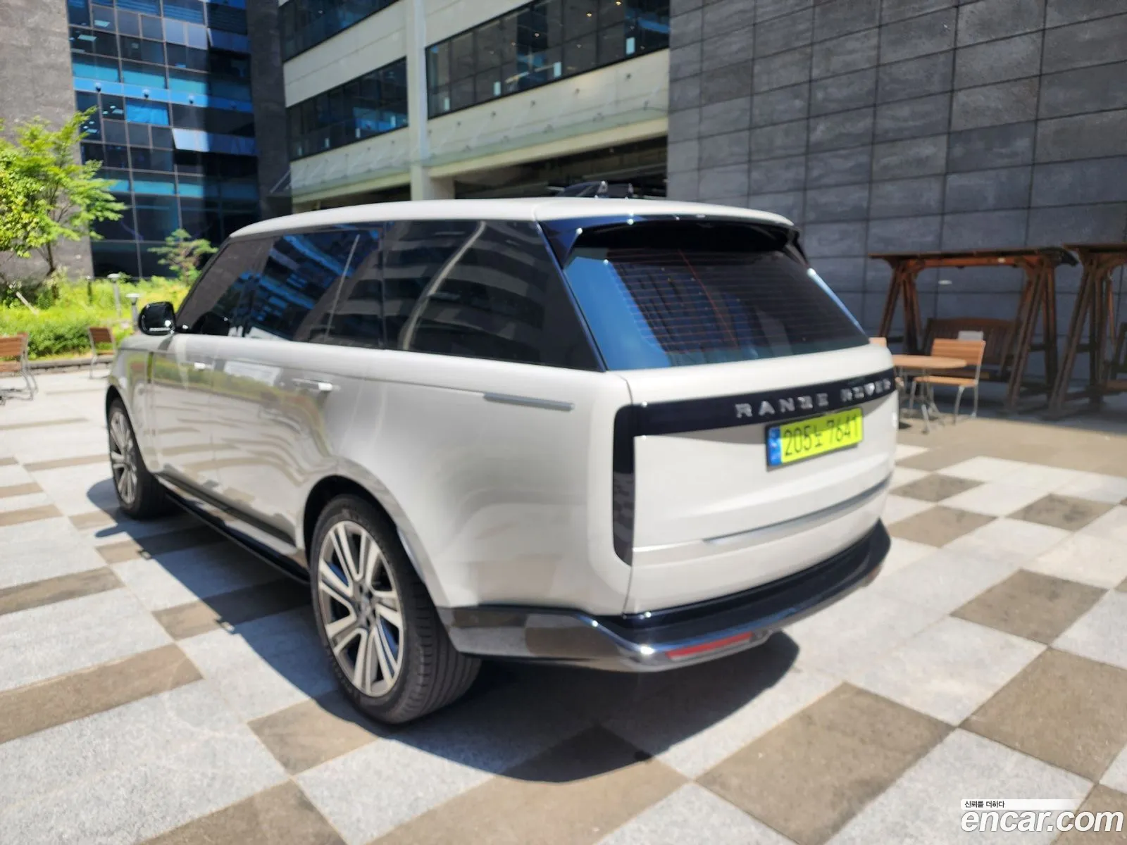 Land Rover Range Rover 2025 — 6