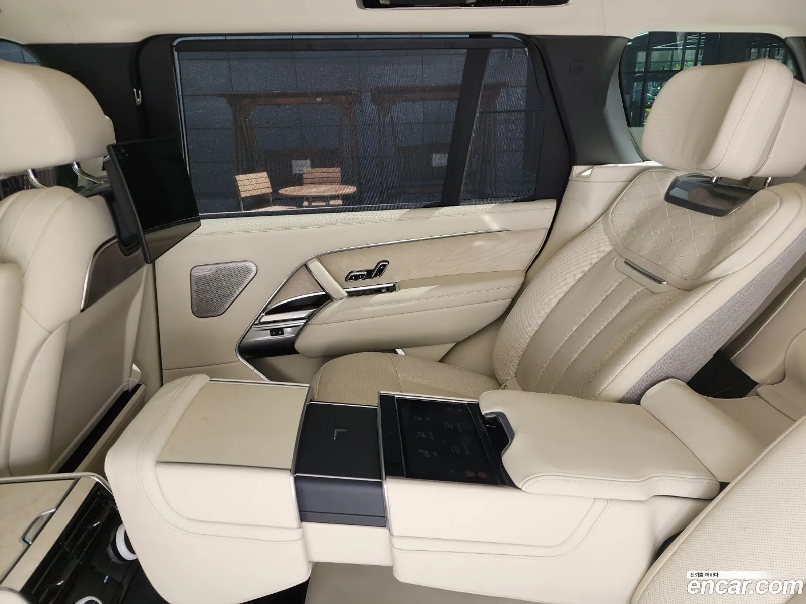 Land Rover Range Rover 2025 — 13