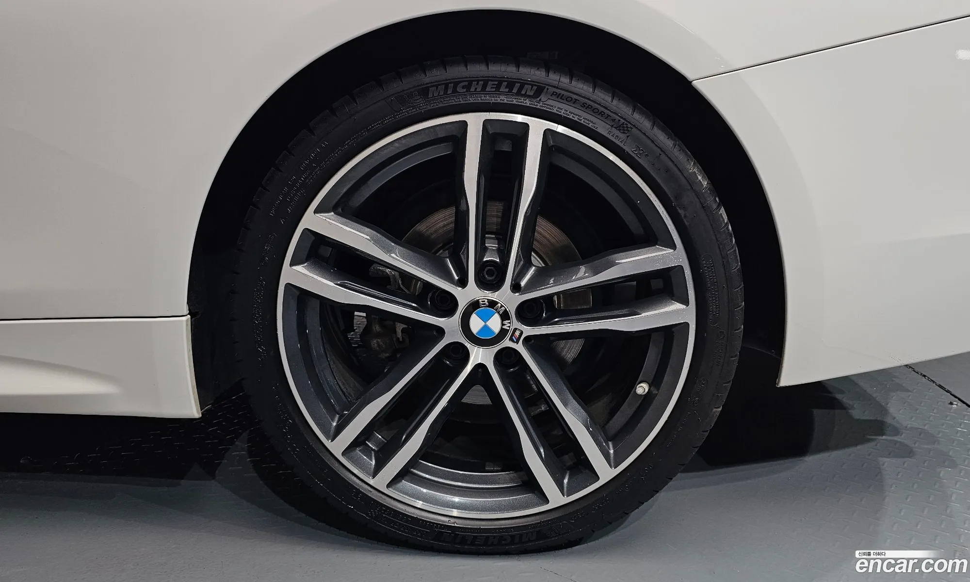 BMW 4 Series 2017 WBA4S3105JAC85074 — 3