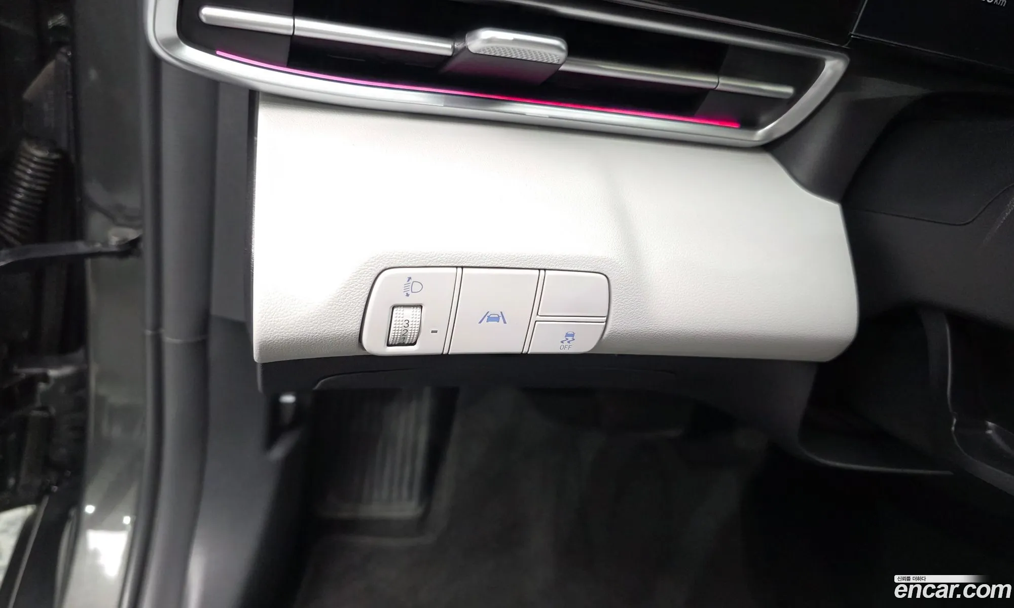 Hyundai Elantra 2023 — 19