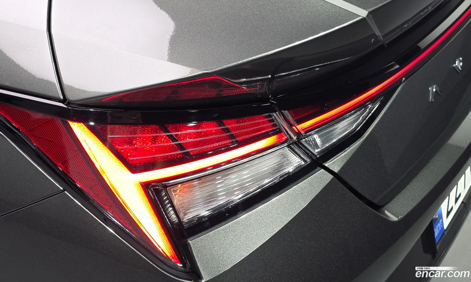 Hyundai Elantra 2023 — 20