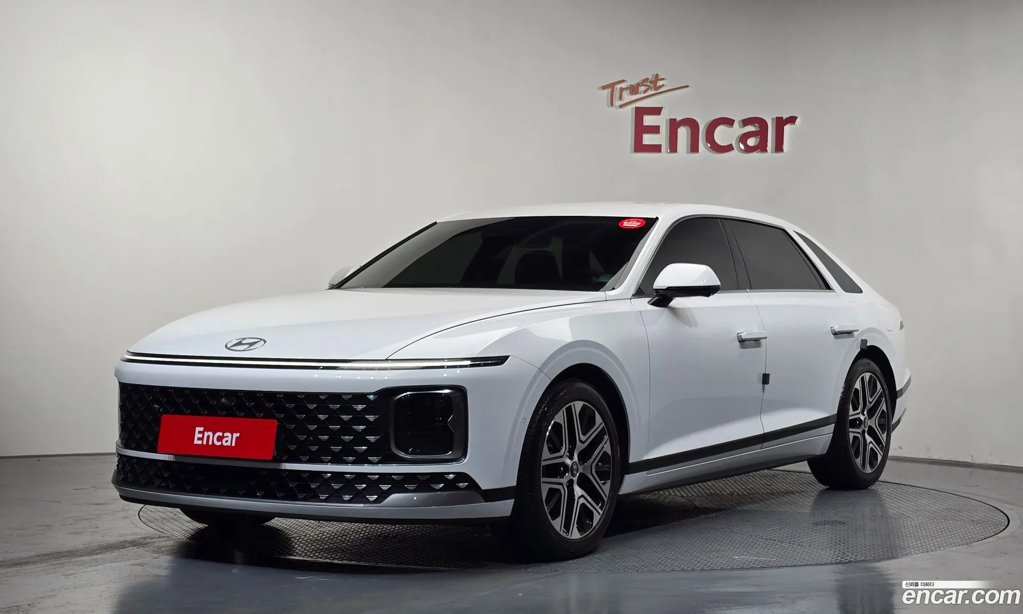 Hyundai Grandeur Hybrid 2023 — 4